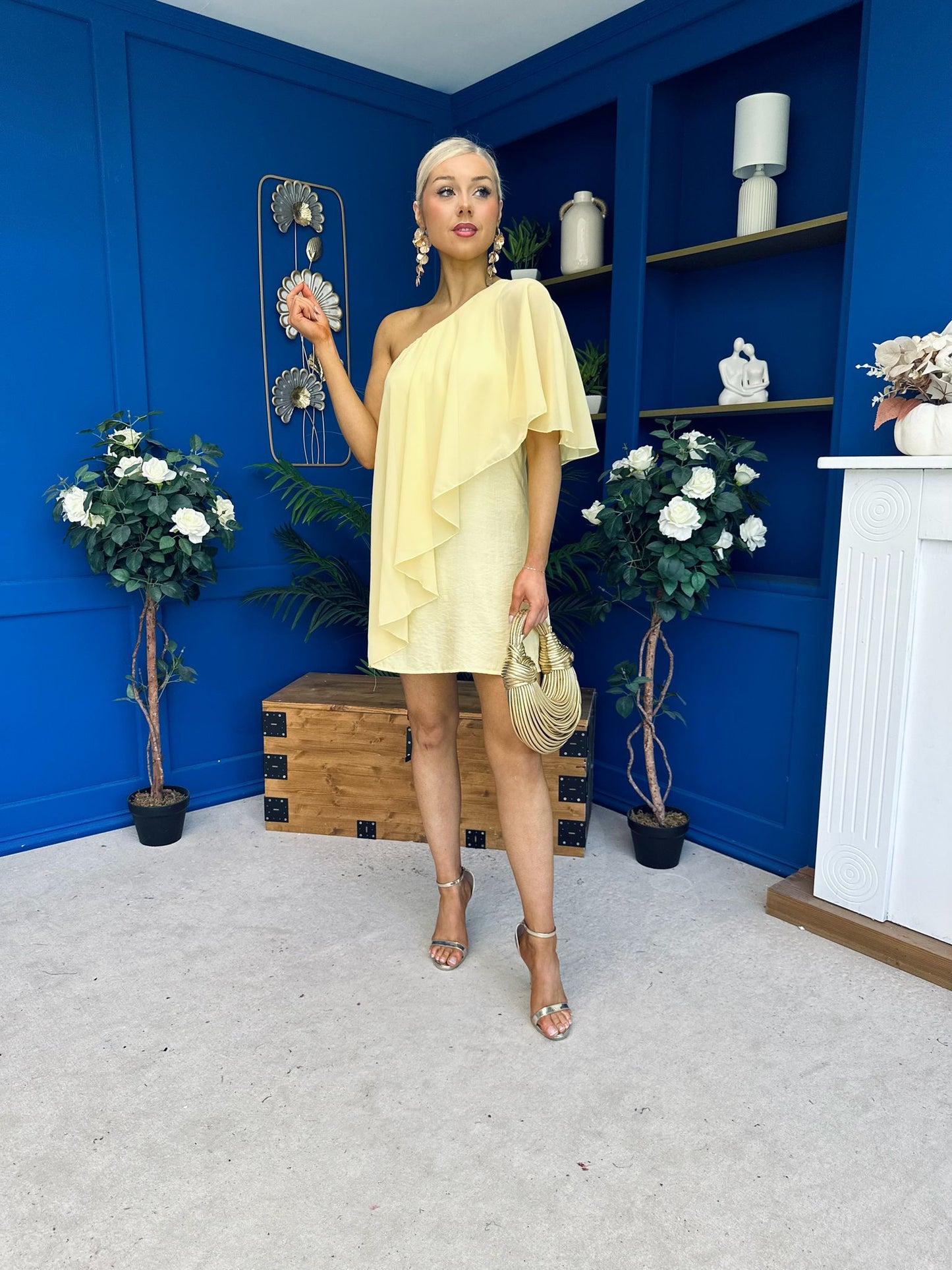 Francesca Cape Detail Shift Dress Yellow