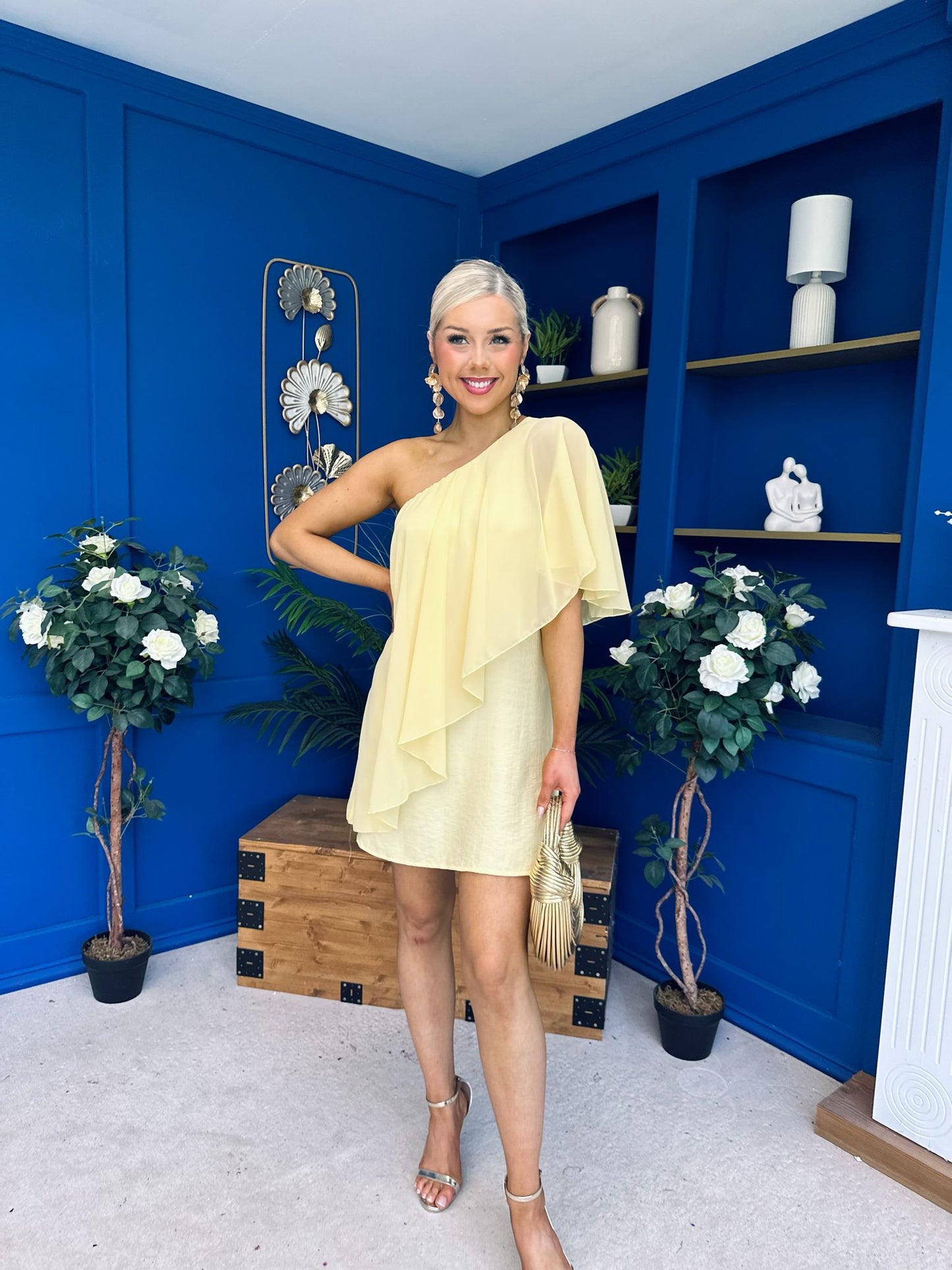 Francesca Cape Detail Shift Dress Yellow