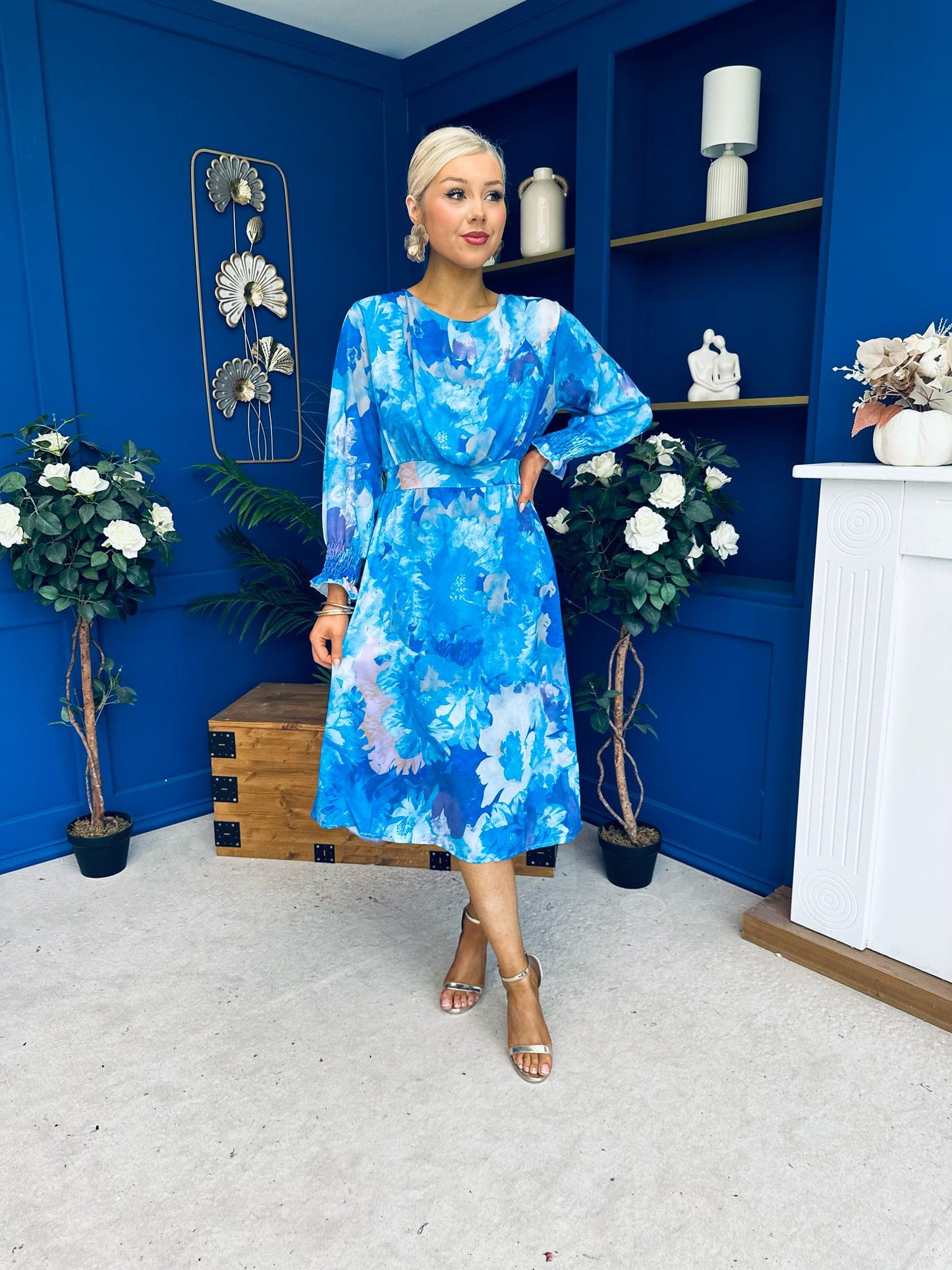 Mollie Banded Midi Dress Floral Blue