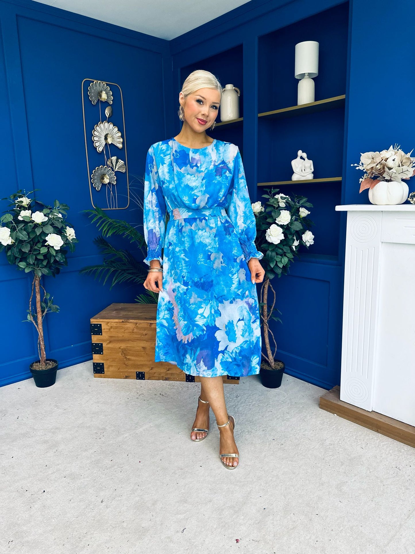 Mollie Banded Midi Dress Floral Blue