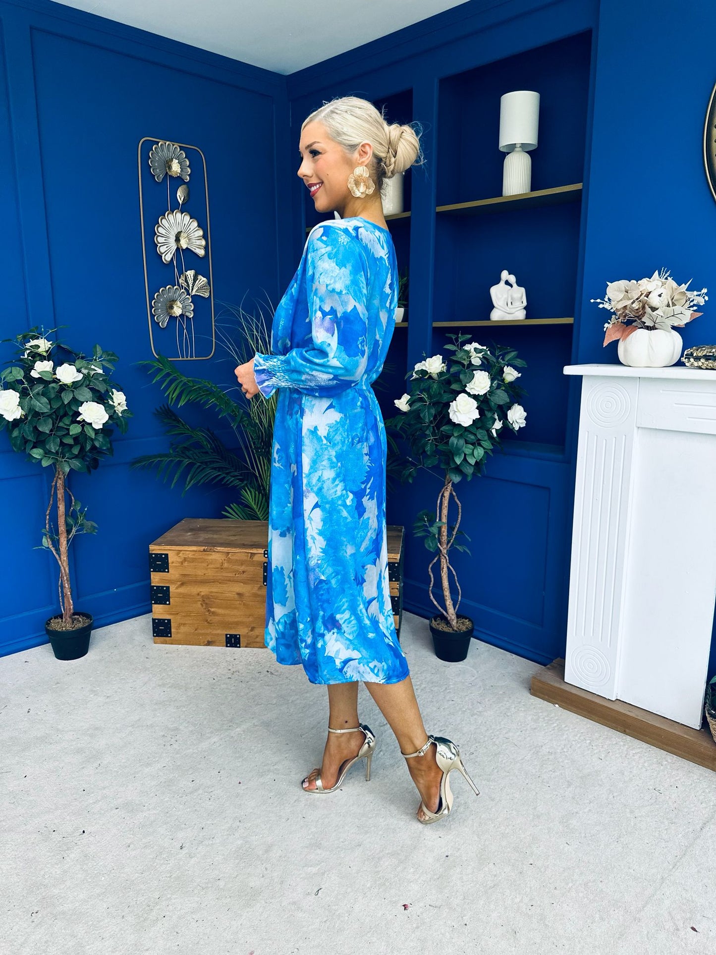 Mollie Banded Midi Dress Floral Blue
