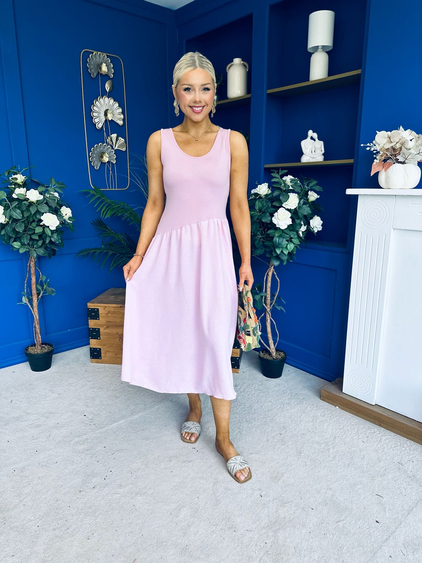 Amanda Detailed Midi Dress Baby Pink