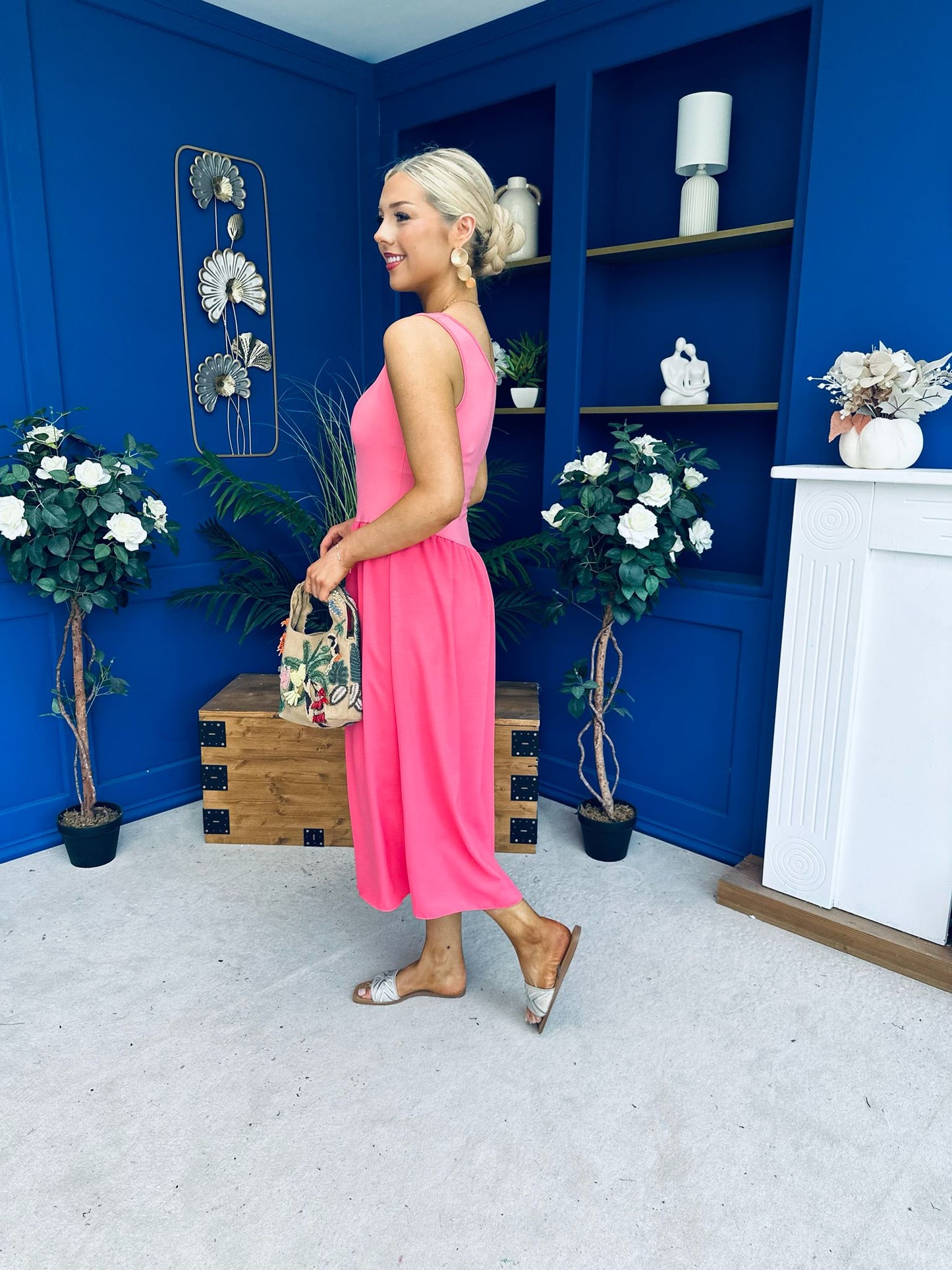 Amanda Detailed Midi Dress Coral