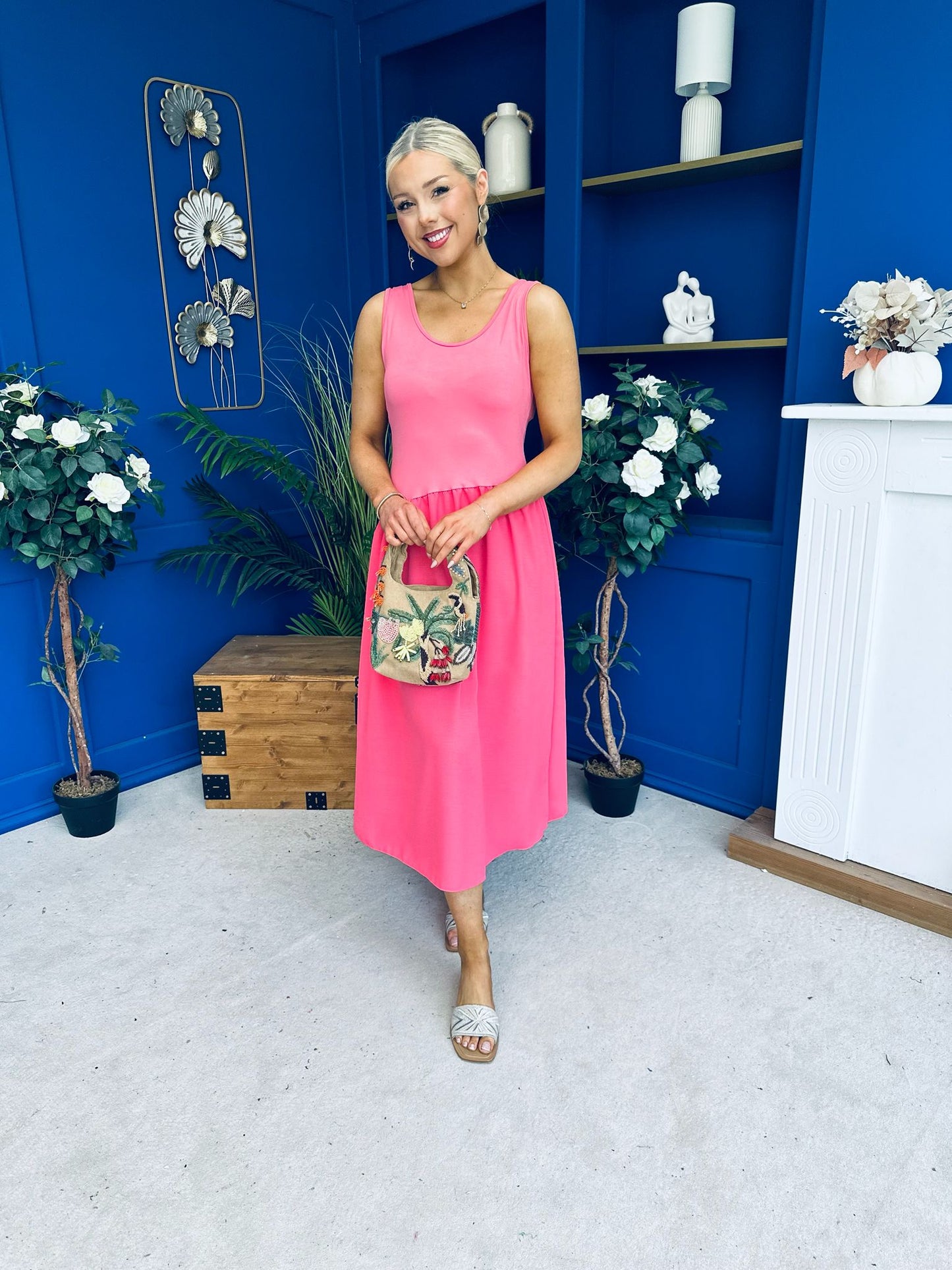 Amanda Detailed Midi Dress Coral