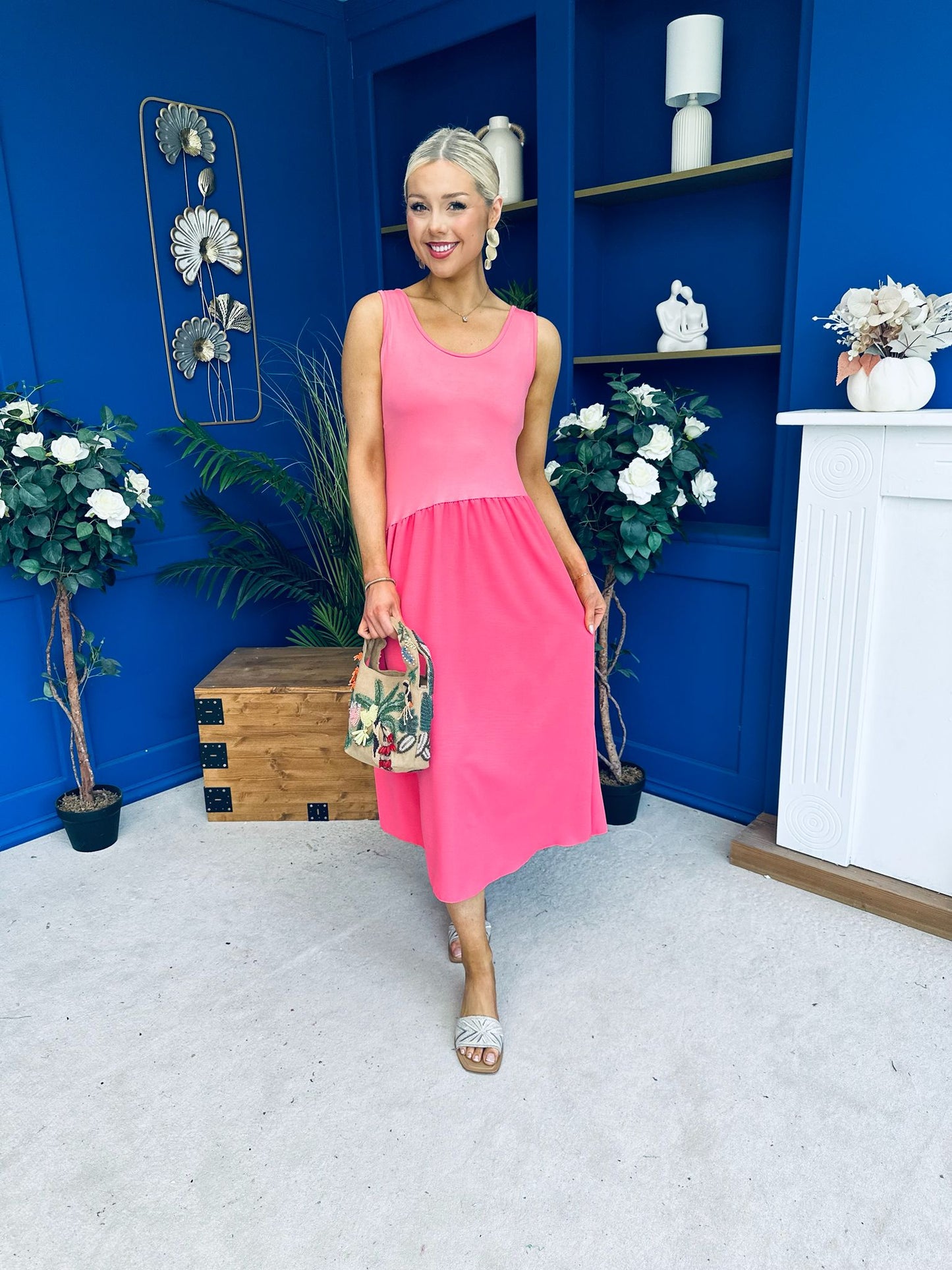 Amanda Detailed Midi Dress Coral