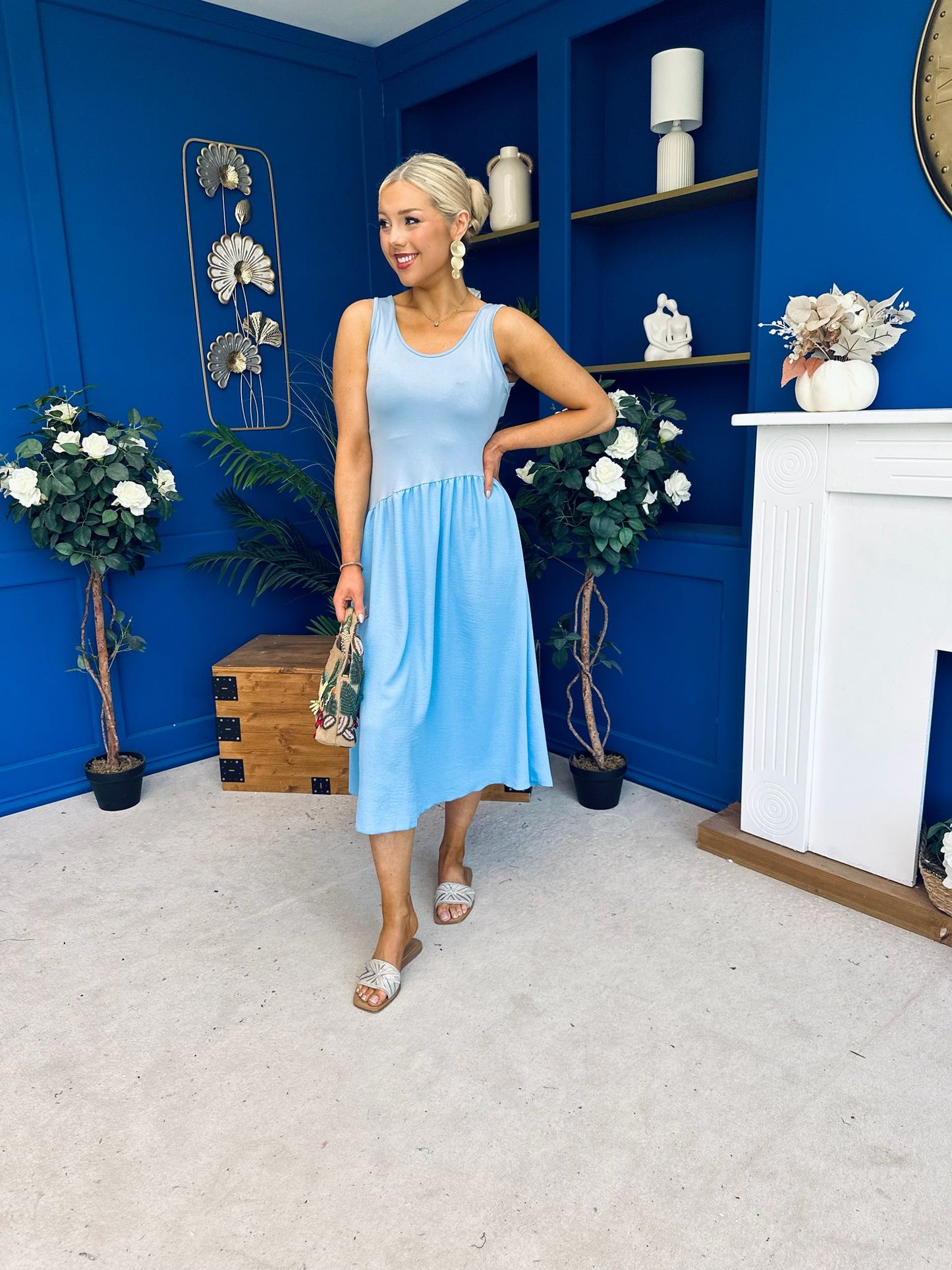 Amanda Detailed Midi Dress Sky Blue