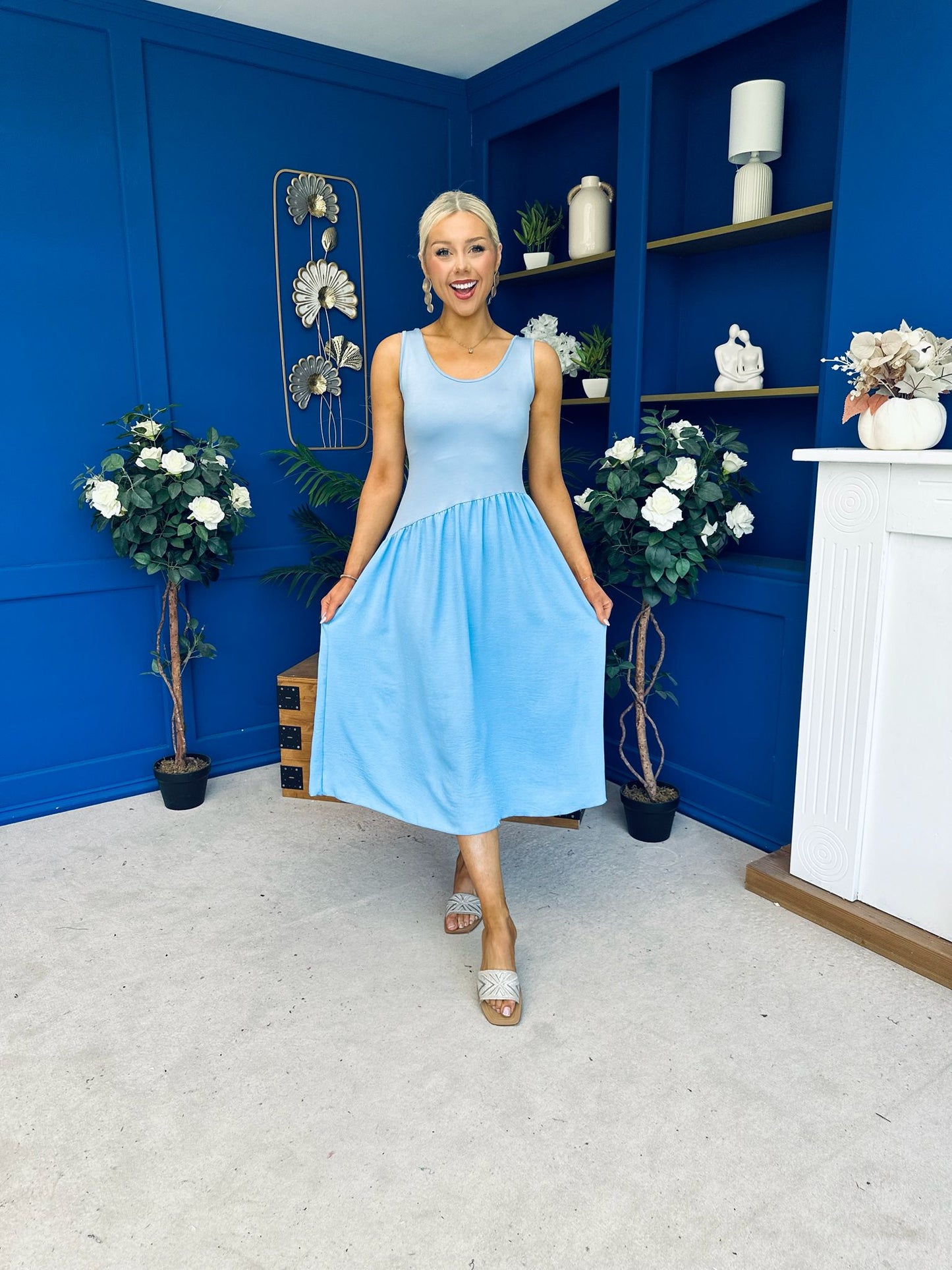 Amanda Detailed Midi Dress Sky Blue