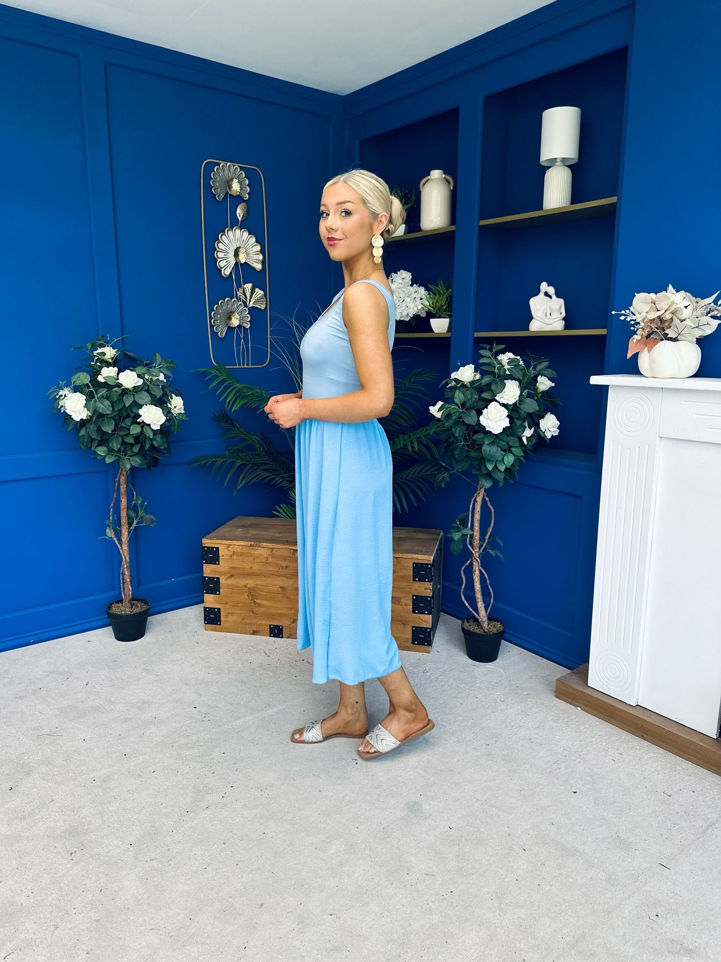 Amanda Detailed Midi Dress Sky Blue