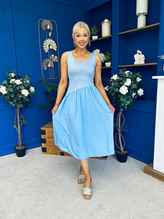 Amanda Detailed Midi Dress Sky Blue