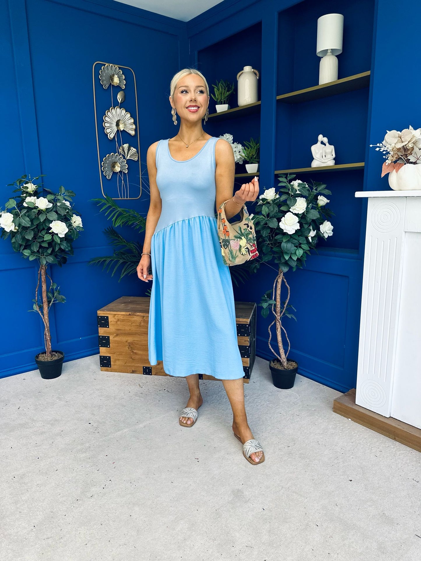 Amanda Detailed Midi Dress Sky Blue