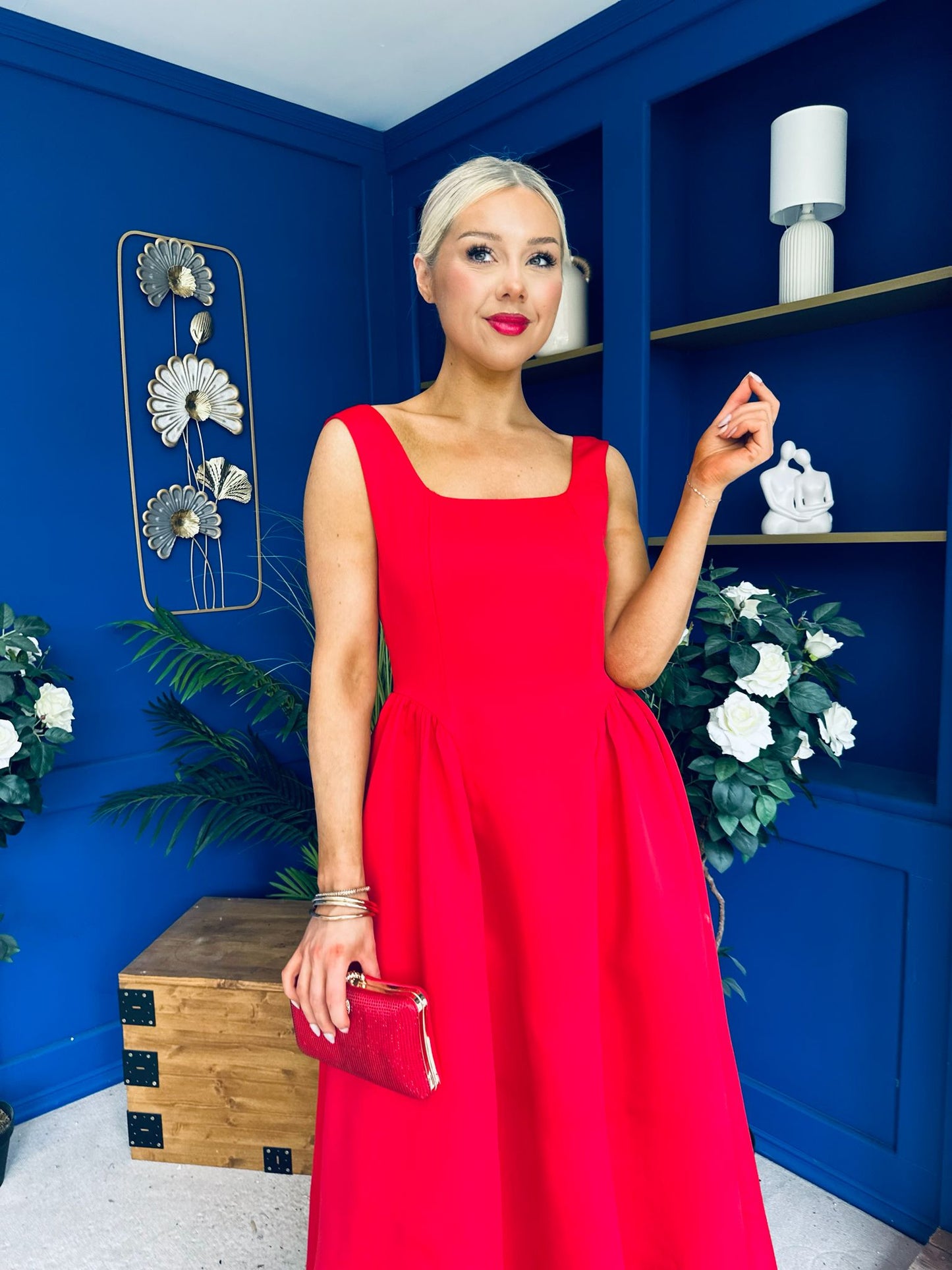 Miranda Square Neck Detailed Midi Dress Red