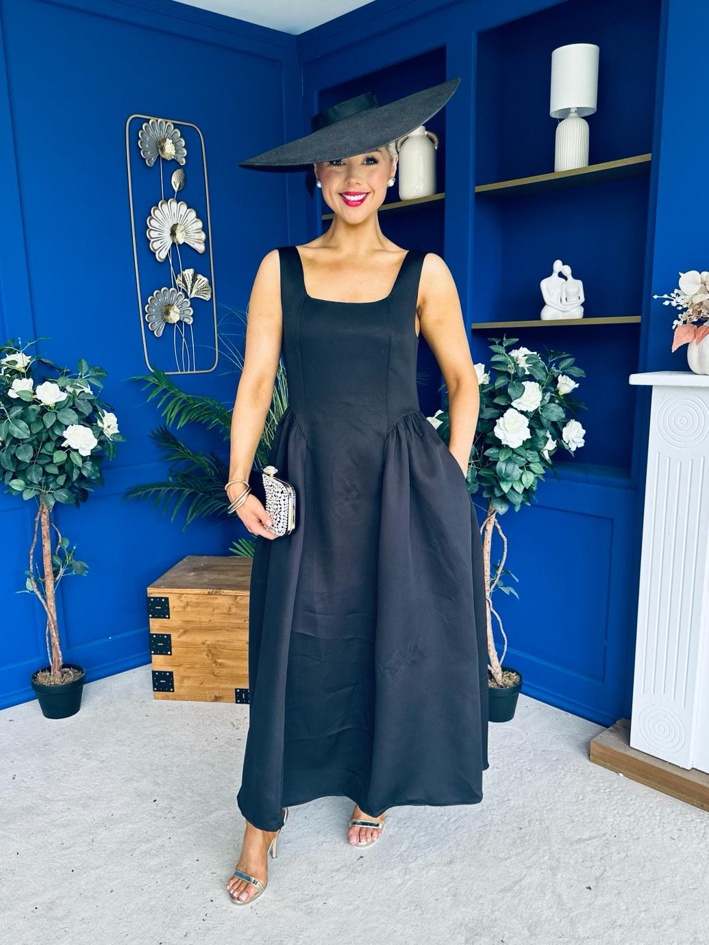 Miranda Square Neck Detailed Midi Dress Black