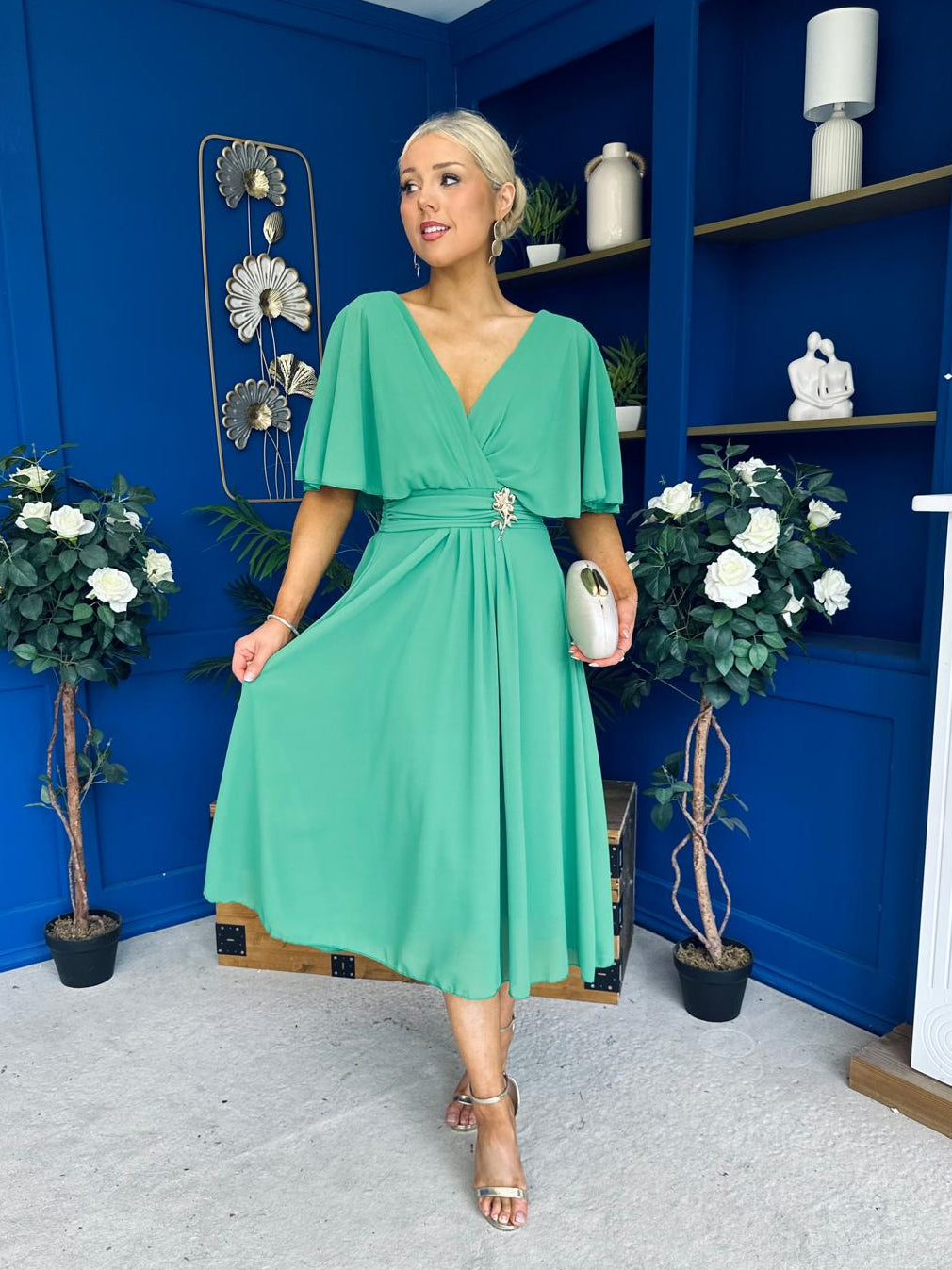 Nancy Cape Detailed Midi Dress Emerald
