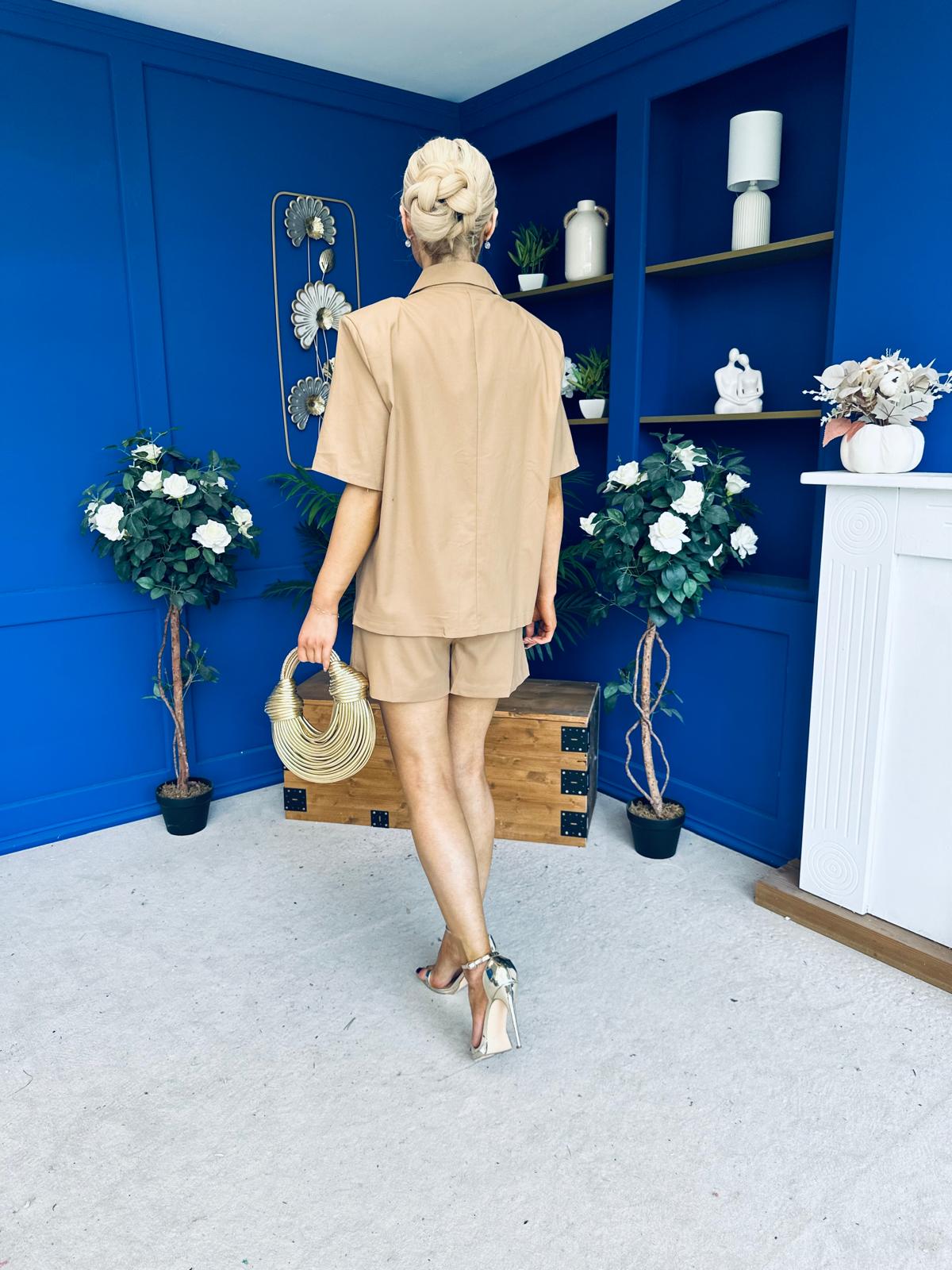 Jackie Detailed Oversized Shirt & Short Set Tan