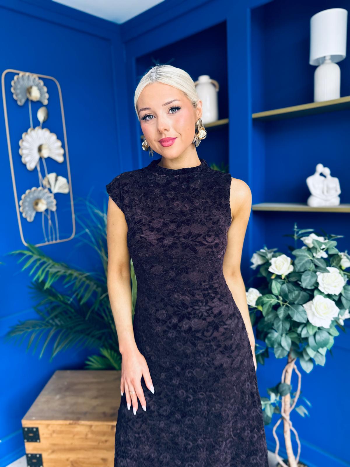 Leonie Lace Sleeveless Midi Dress Burgundy