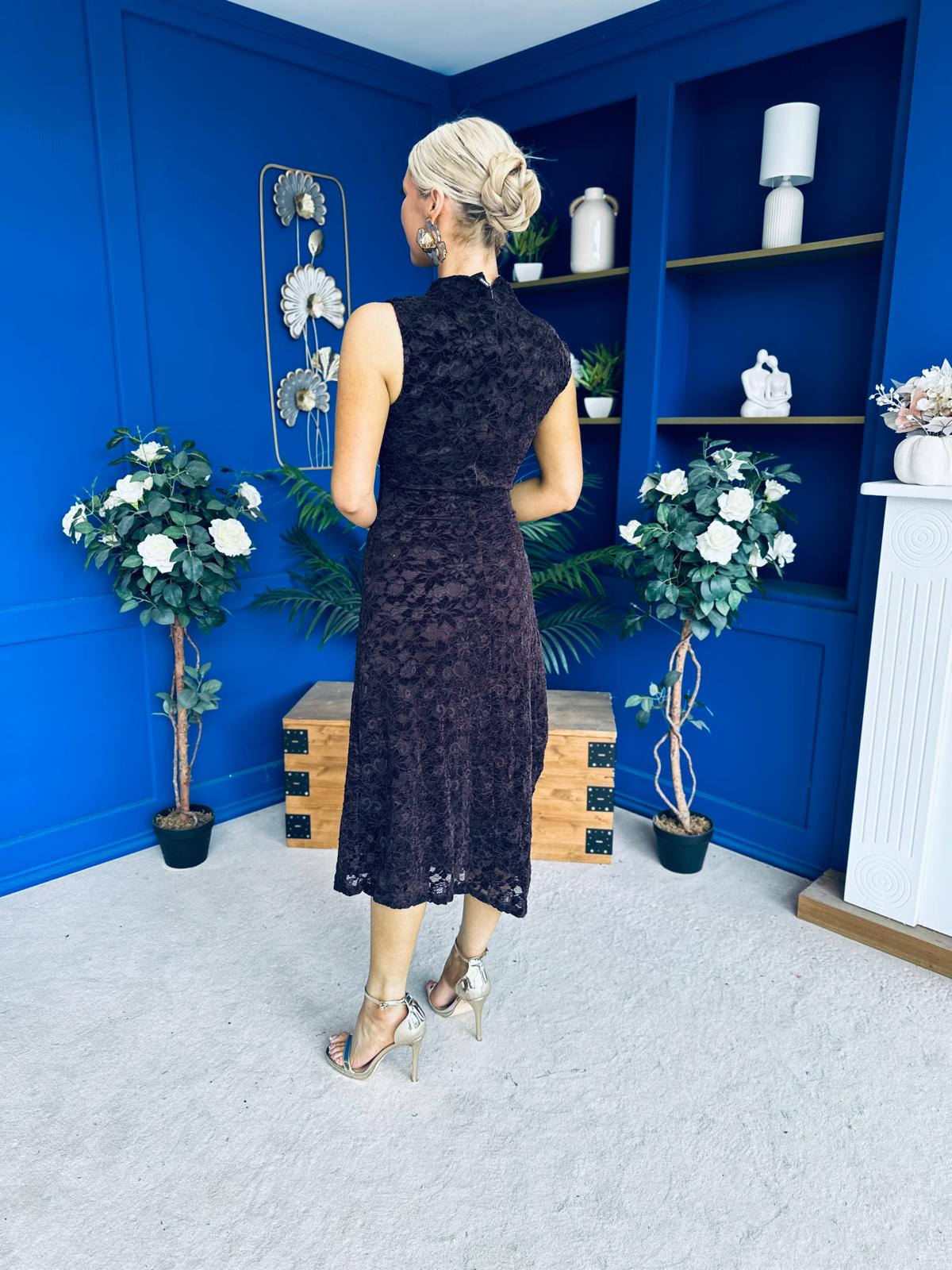 Leonie Lace Sleeveless Midi Dress Burgundy