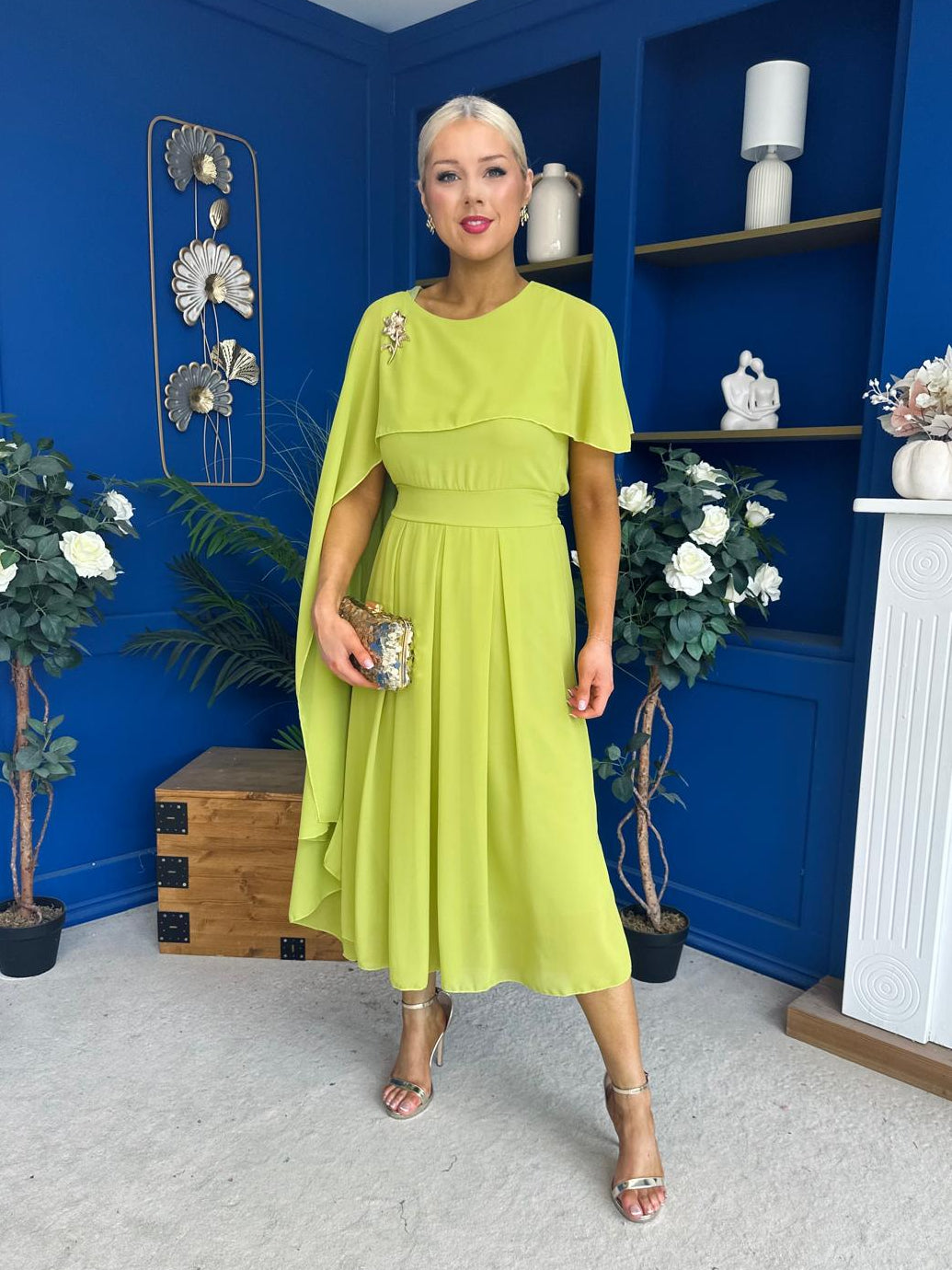 Caoimhe Cape Detail Midi Dress Pistachio