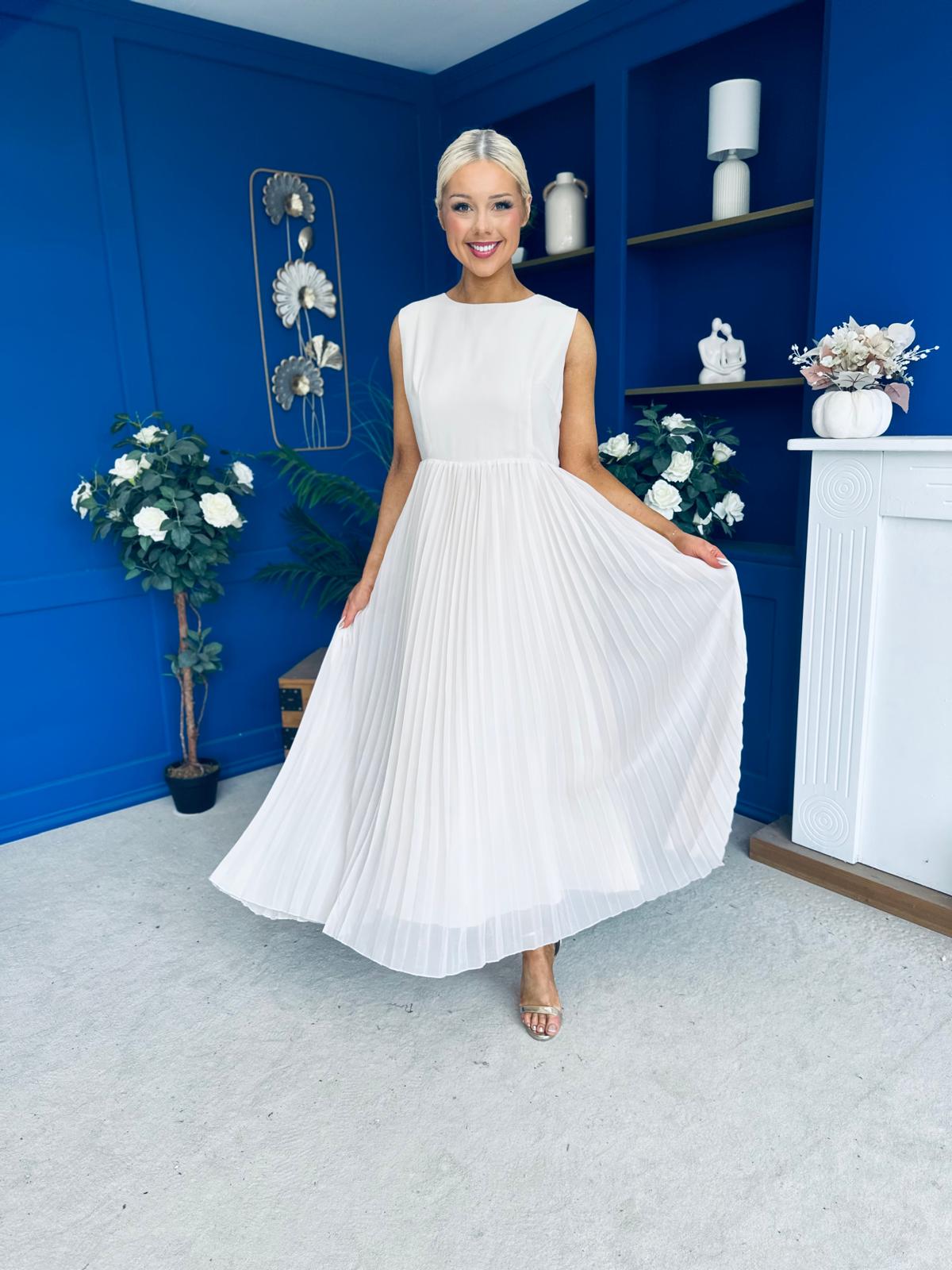 Diana Embellished Jacket & Pleated Skirt Set Cream
