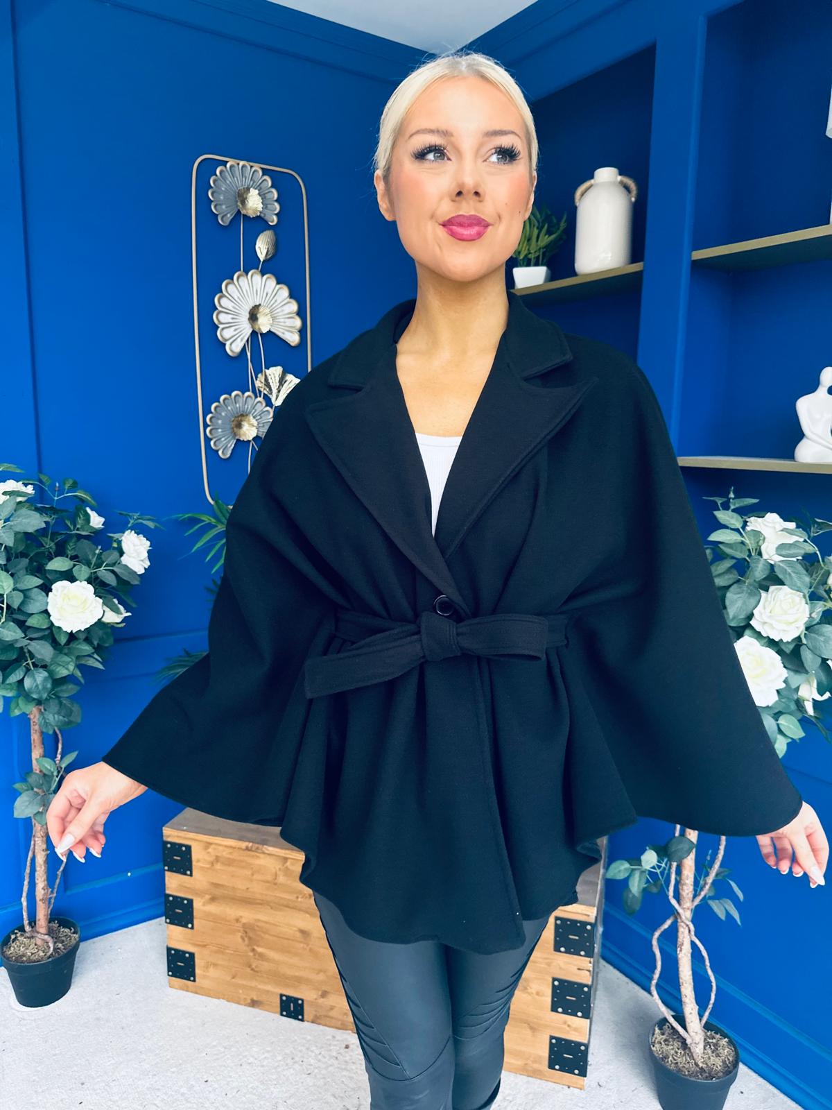Tara Detailed Cape Jacket Black