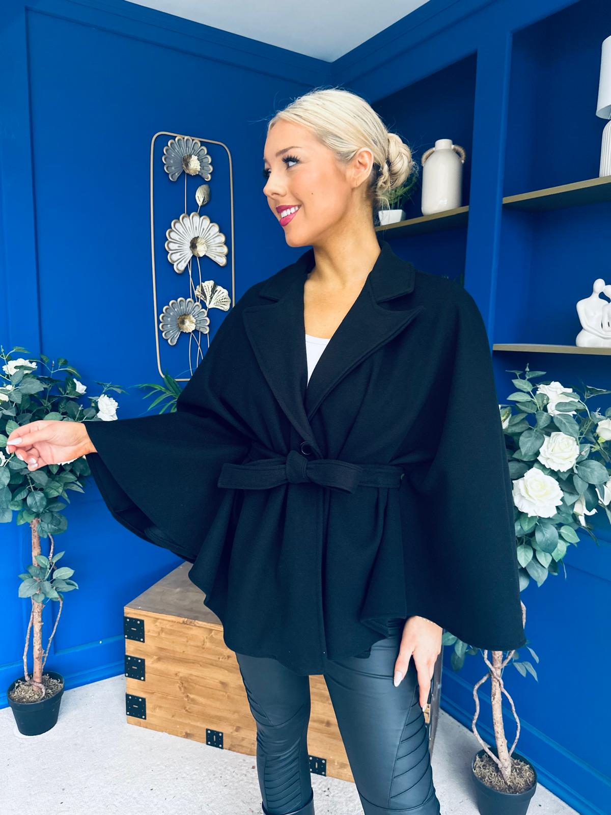 Tara Detailed Cape Jacket Black