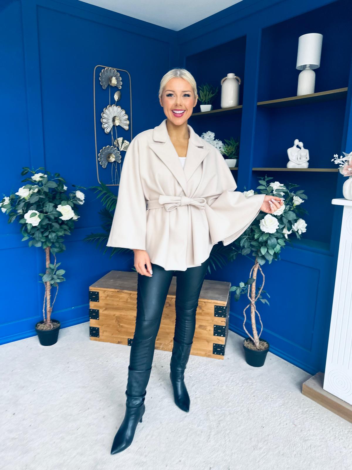 Tara Detailed Cape Jacket Cream
