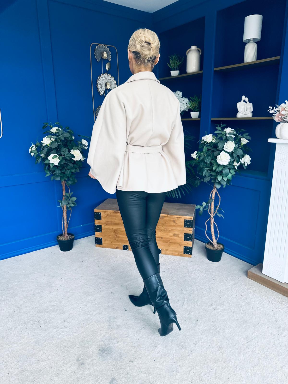 Tara Detailed Cape Jacket Cream