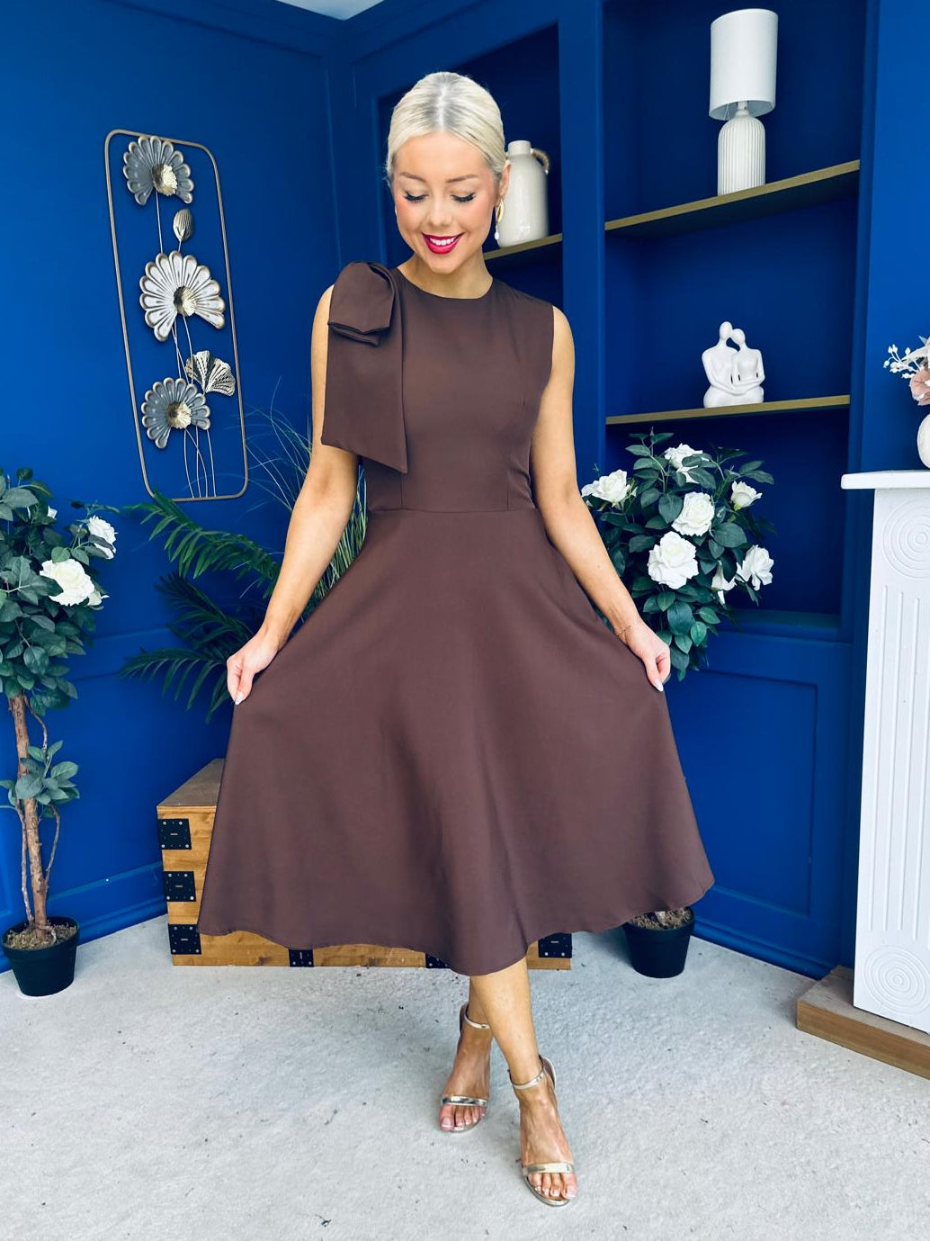 Caitlin Bow Detail Midi Dress Chocolate