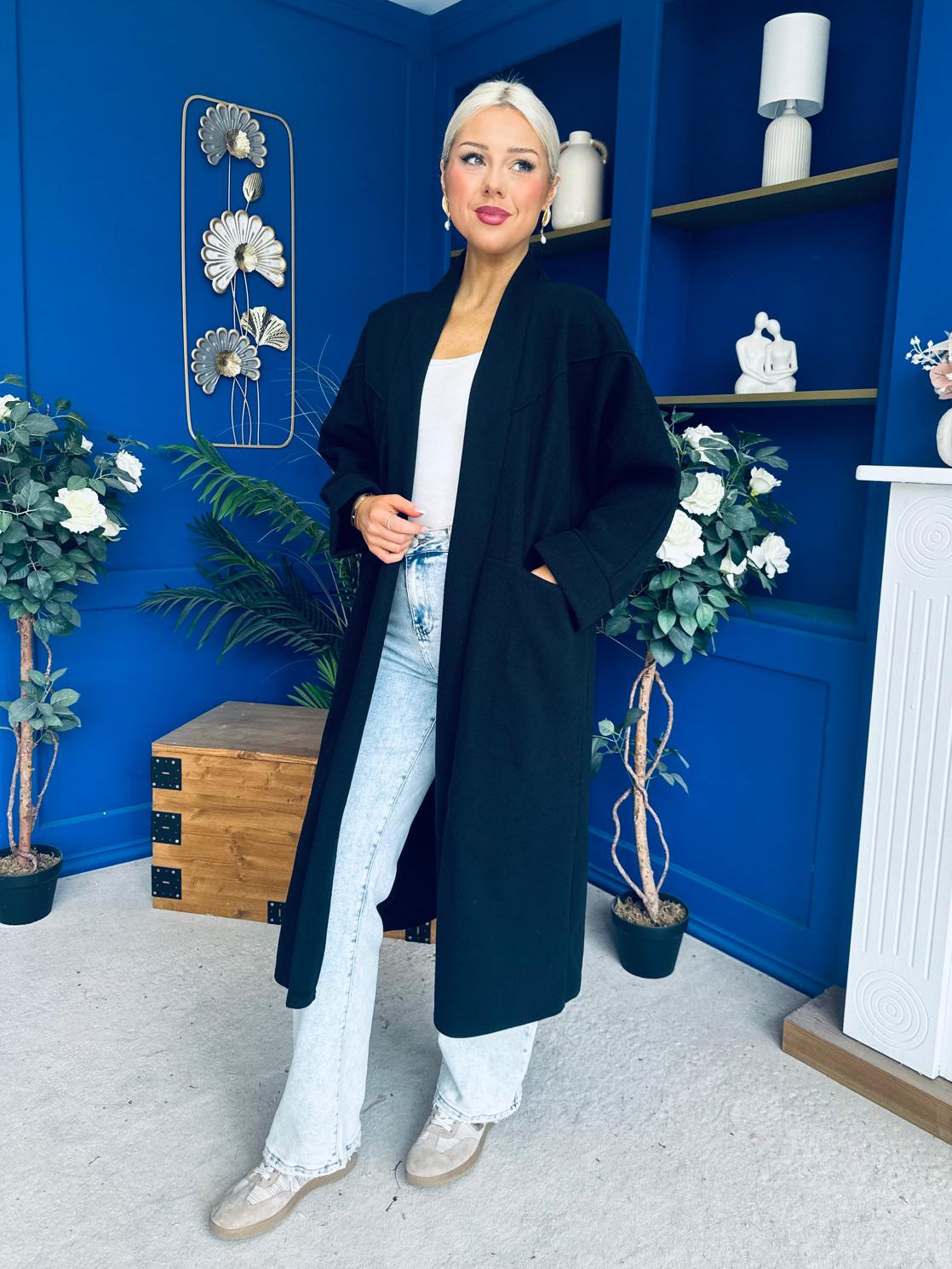 Avril Detailed Longline Cardi Black