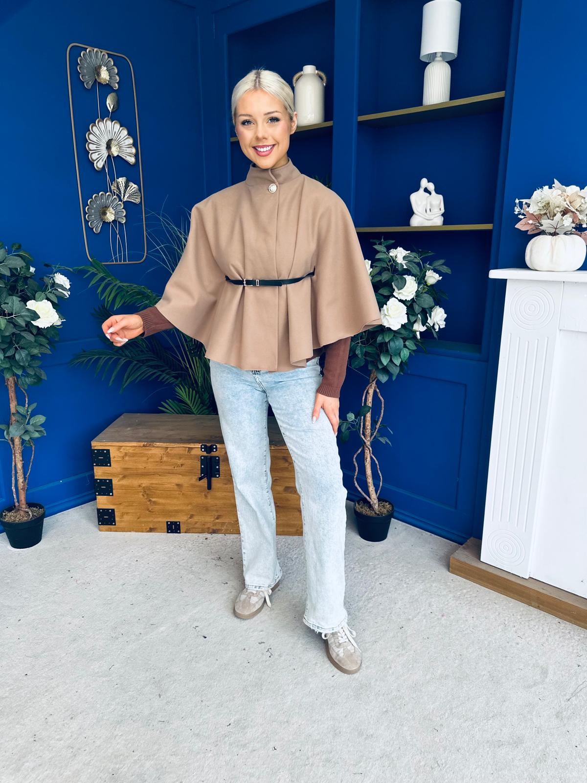 Freah Detailed Cape Jacket Beige