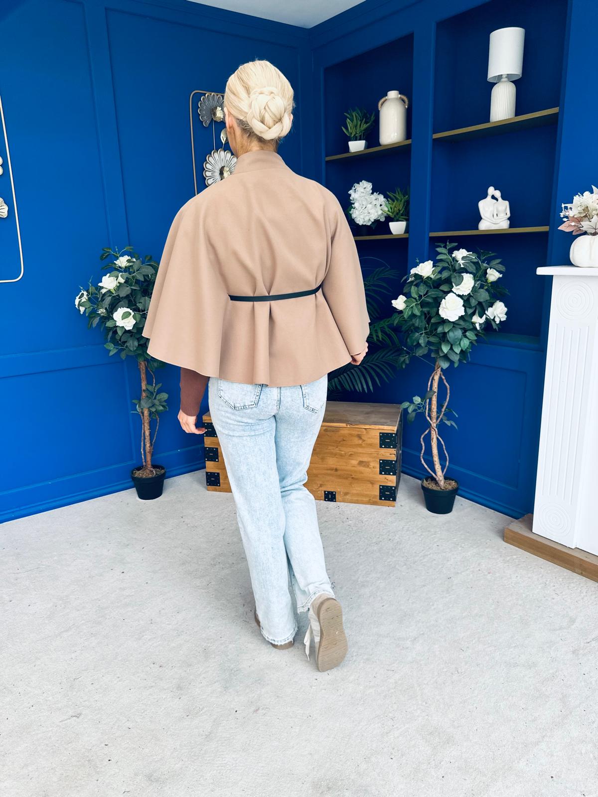Freah Detailed Cape Jacket Beige