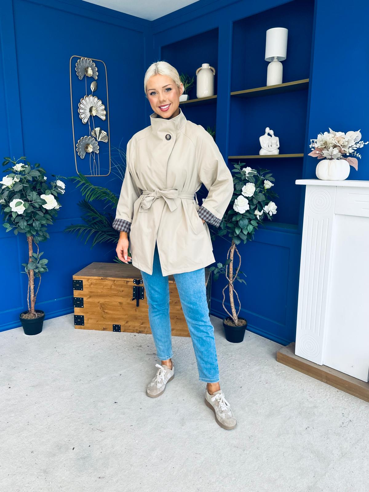 Jacinta Detailed Jacket Beige