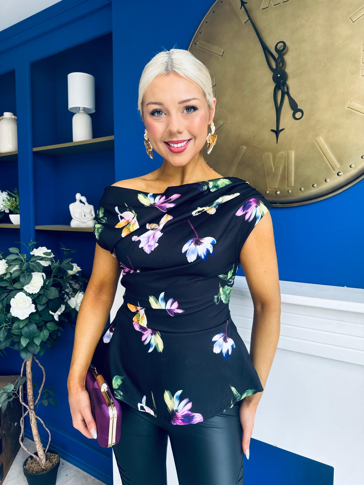 Heather Pleat Detail Top Floral Black