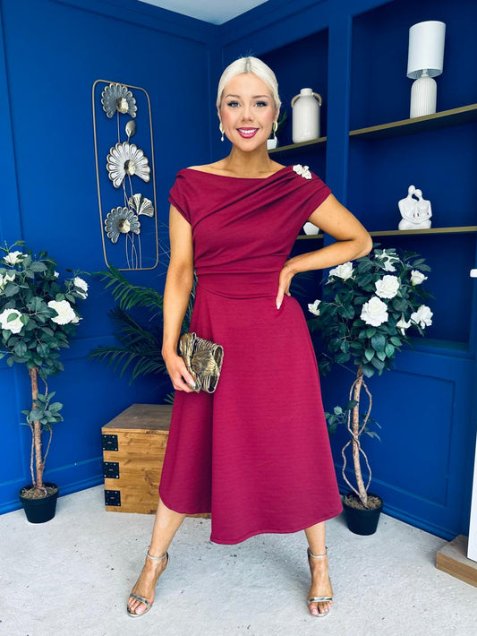Keegan Gold Broach Detail Midi Dress Wine