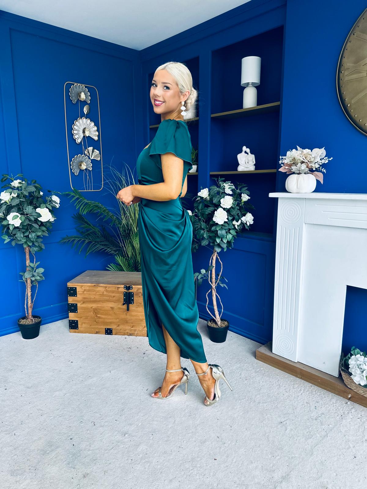 Laura Flutter Sleeve Gathered Midi Dress Green