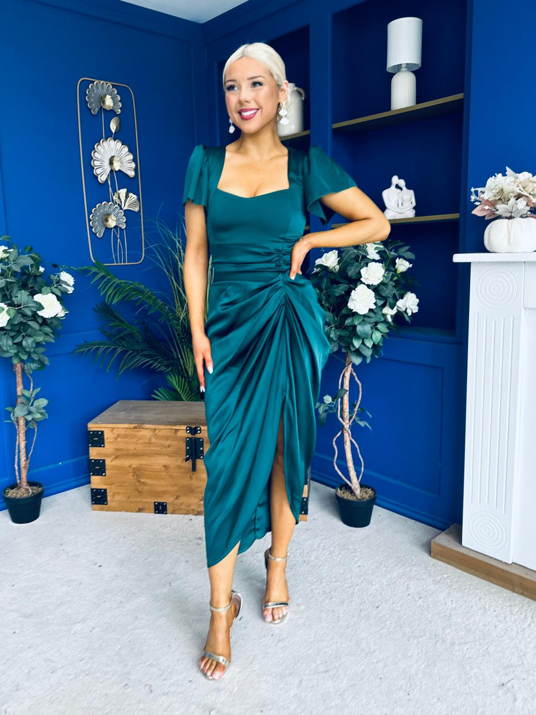 Laura Flutter Sleeve Gathered Midi Dress Green