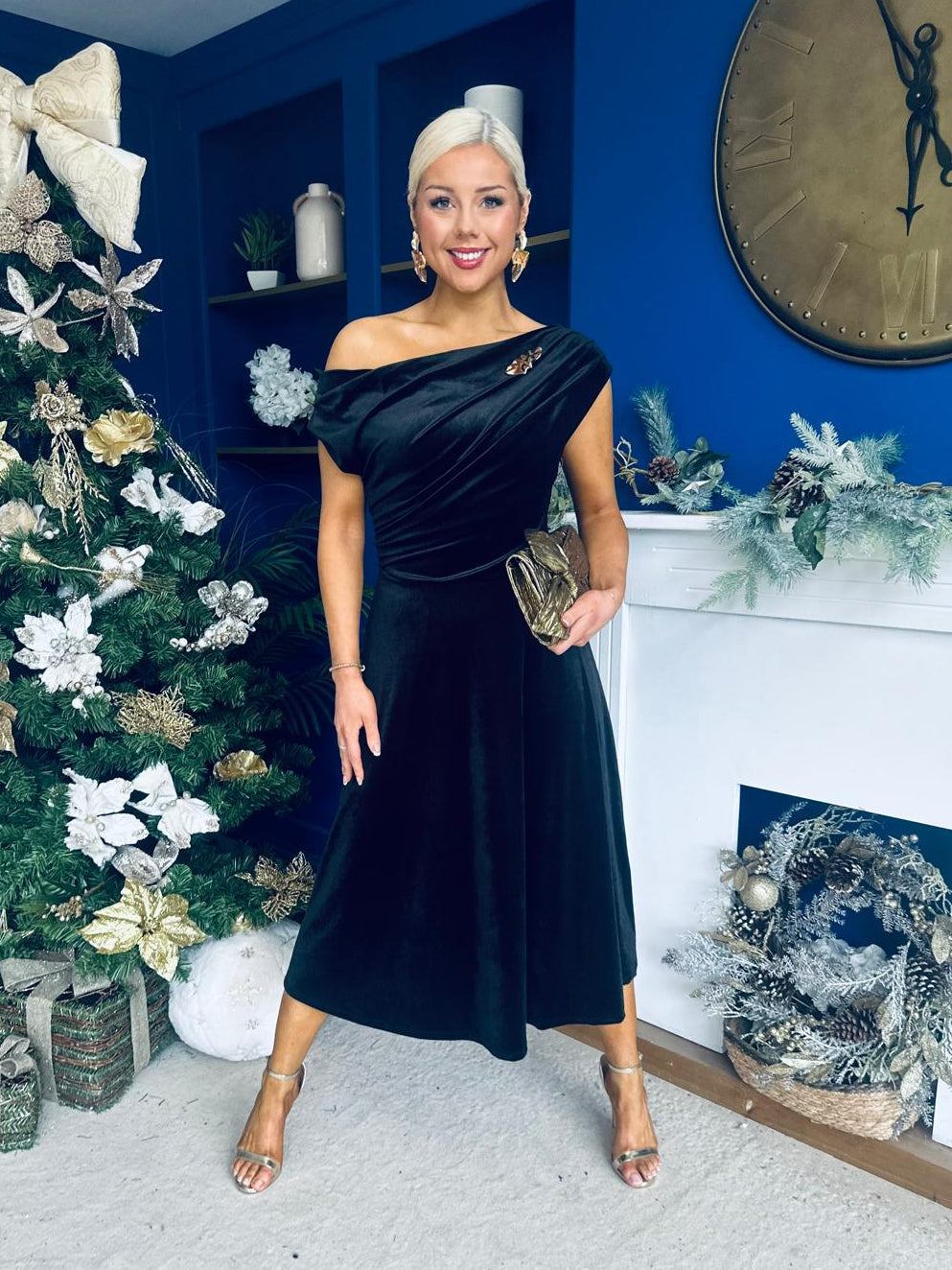 Imogen Gold Broach Velvet Midi Dress Black