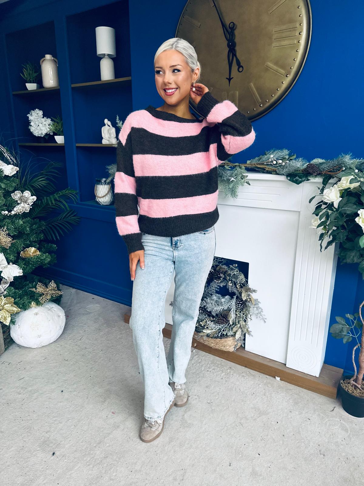 Edel Button Detailed Knitted Jumper Pink