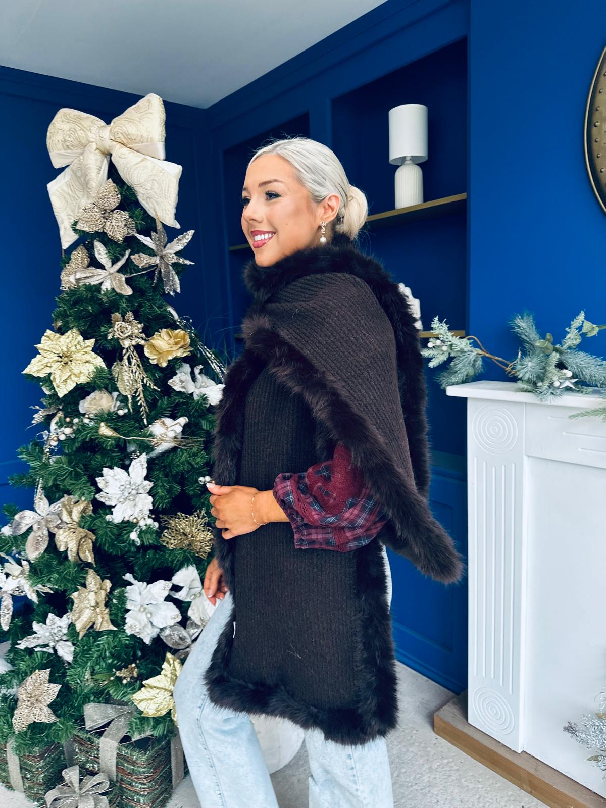 Kerri Faux Fur Trim Scarf Chocolate