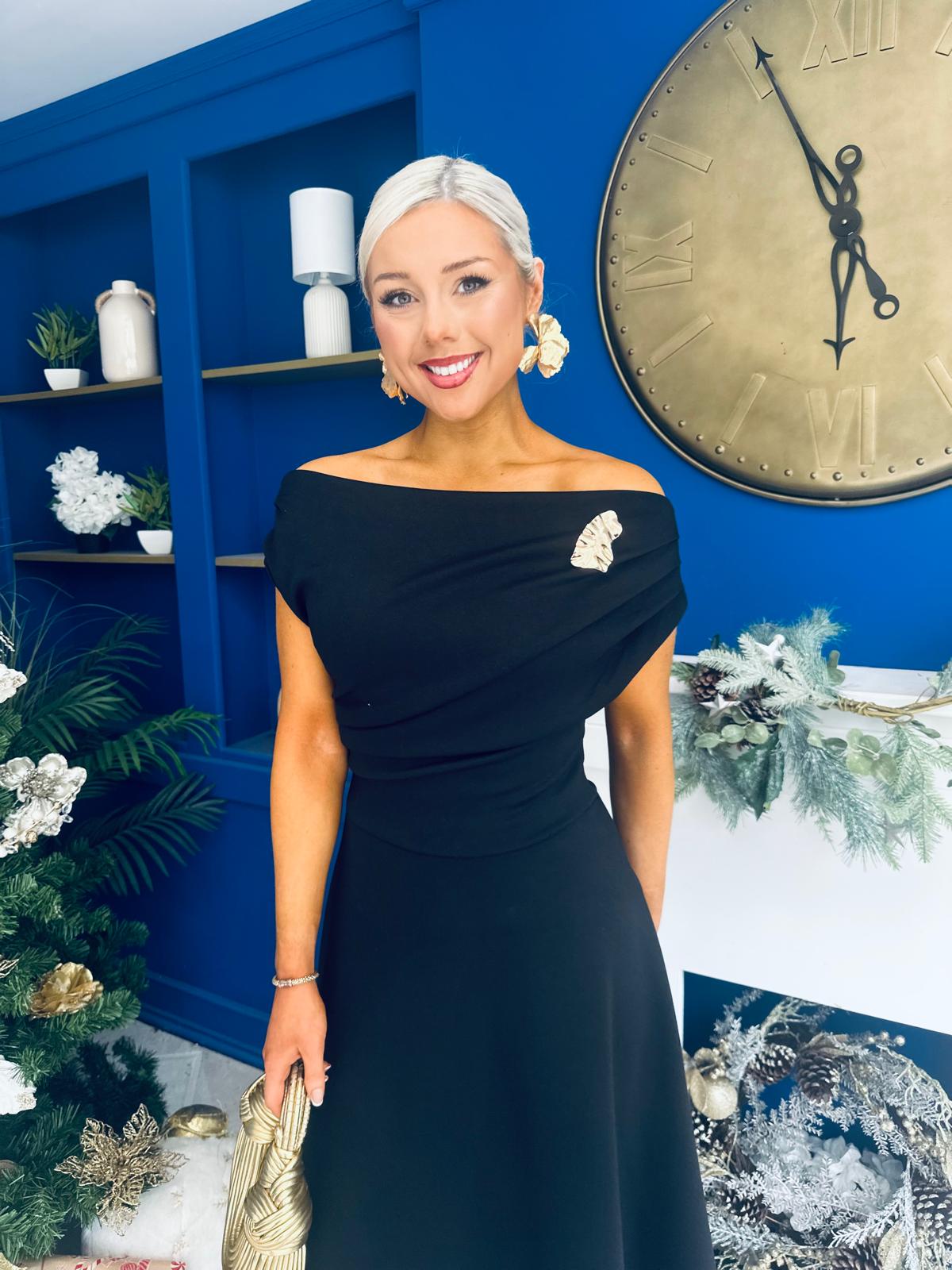 Bailey Gold Brooch Detail Midi Dress Black