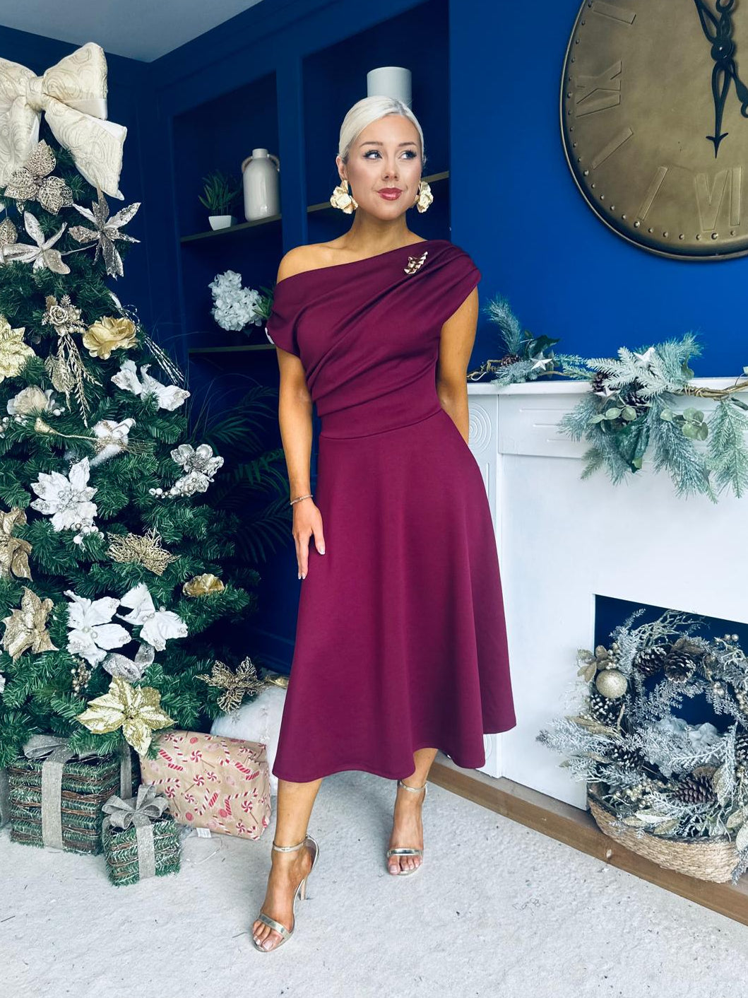 Bailey Gold Brooch Detail Midi Dress Wine