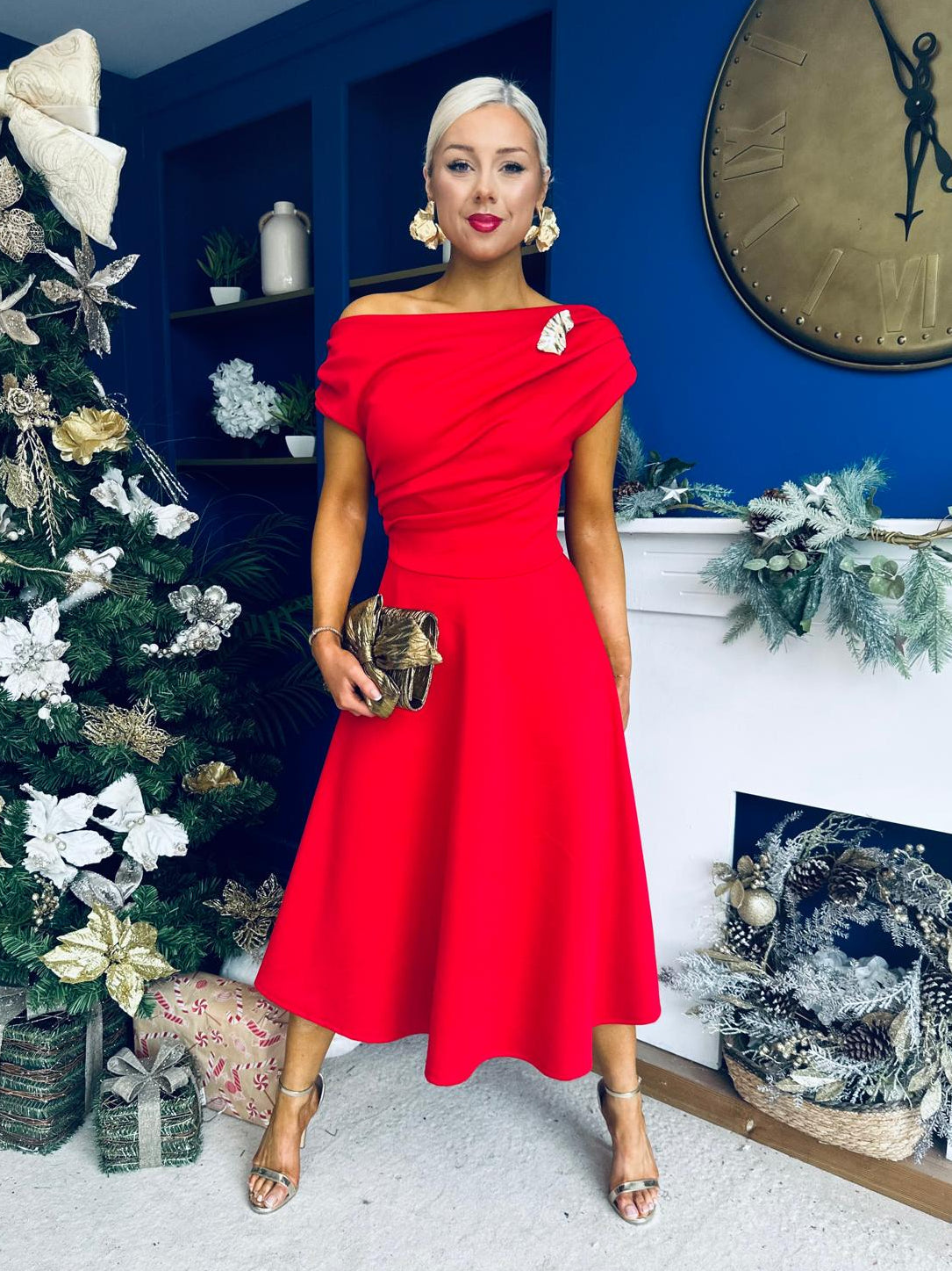 Bailey Gold Brooch Detail Midi Dress Red