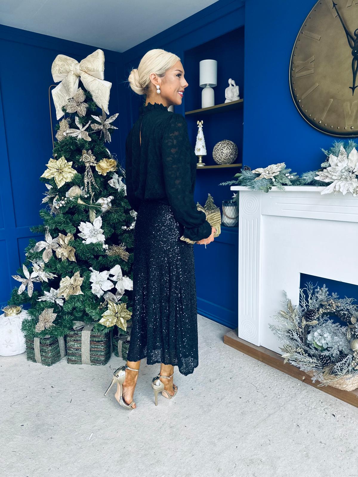 Karena Sequin Midi Skirt Black