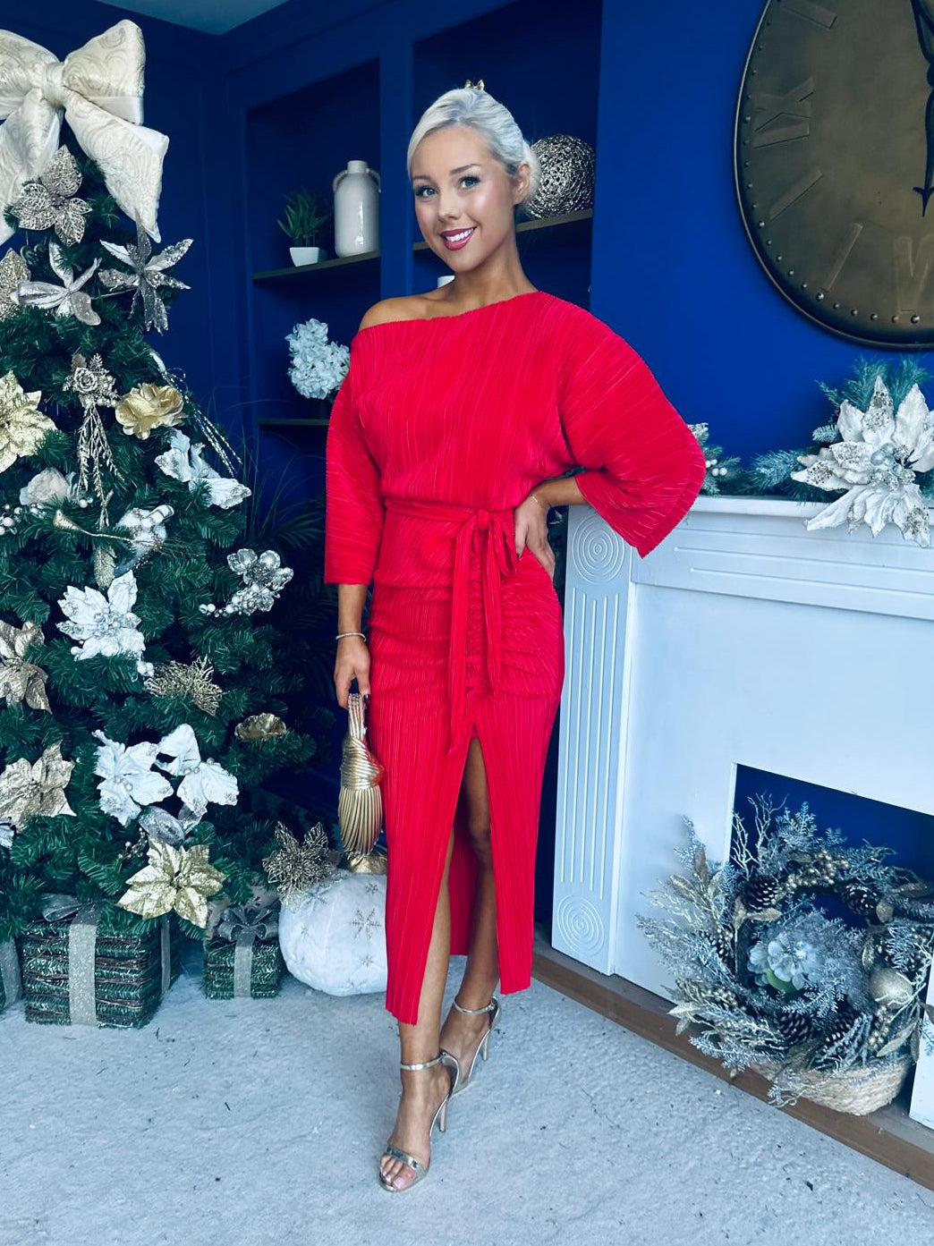 Vendy Off The Shoulder Plisse Midi Dress Red