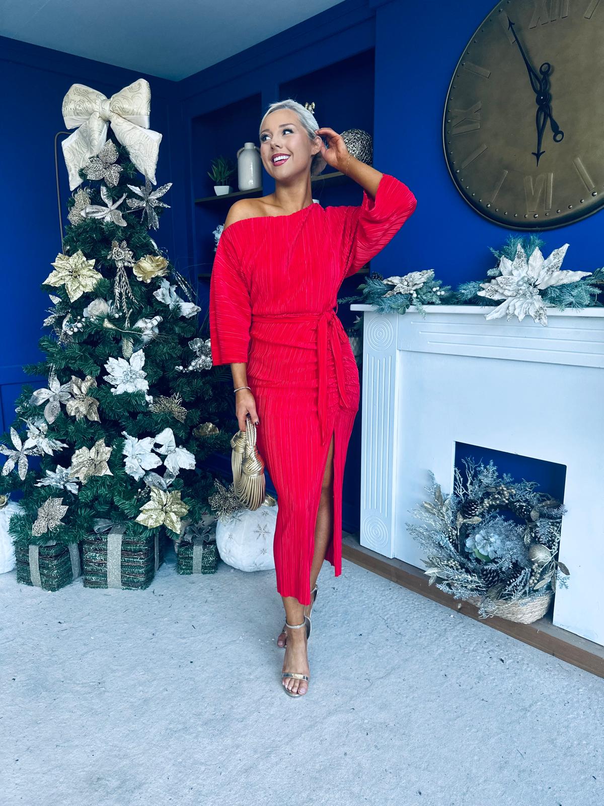 Vendy Off The Shoulder Plisse Midi Dress Red