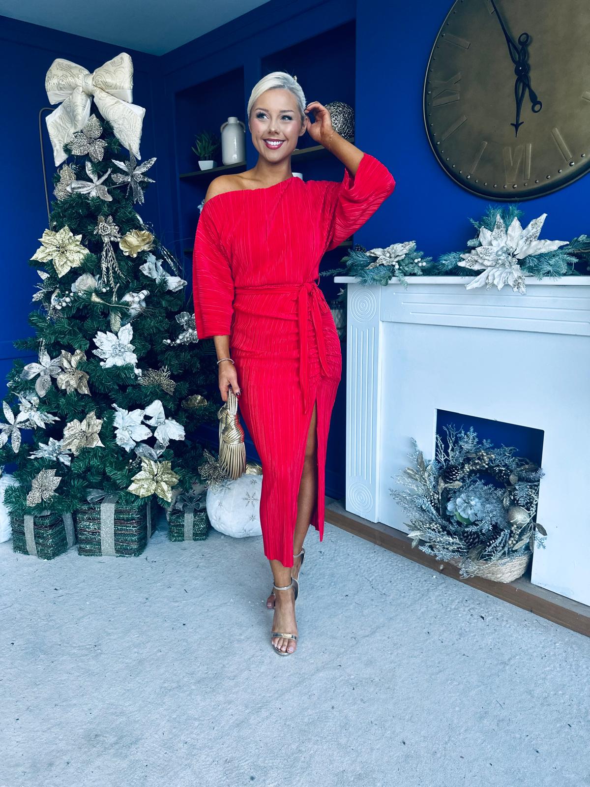 Vendy Off The Shoulder Plisse Midi Dress Red
