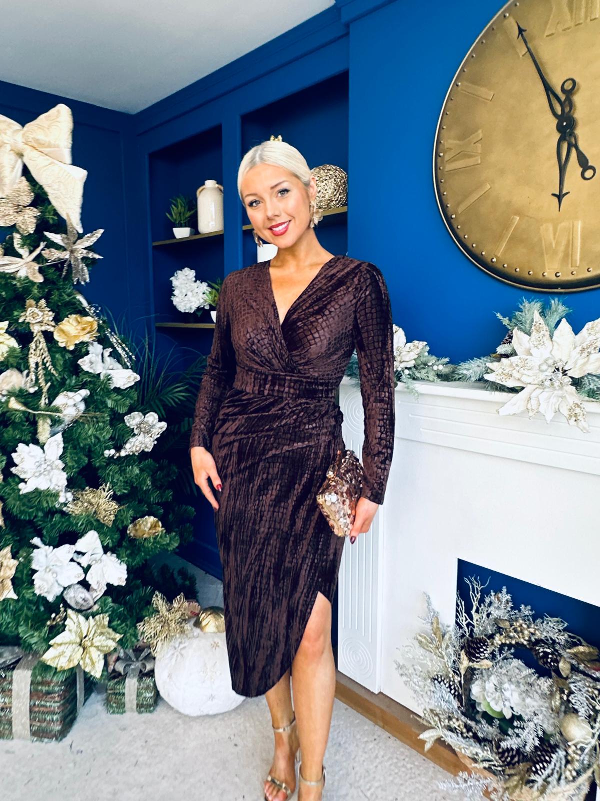 Faith Textured Velour Midi Dress Coffee