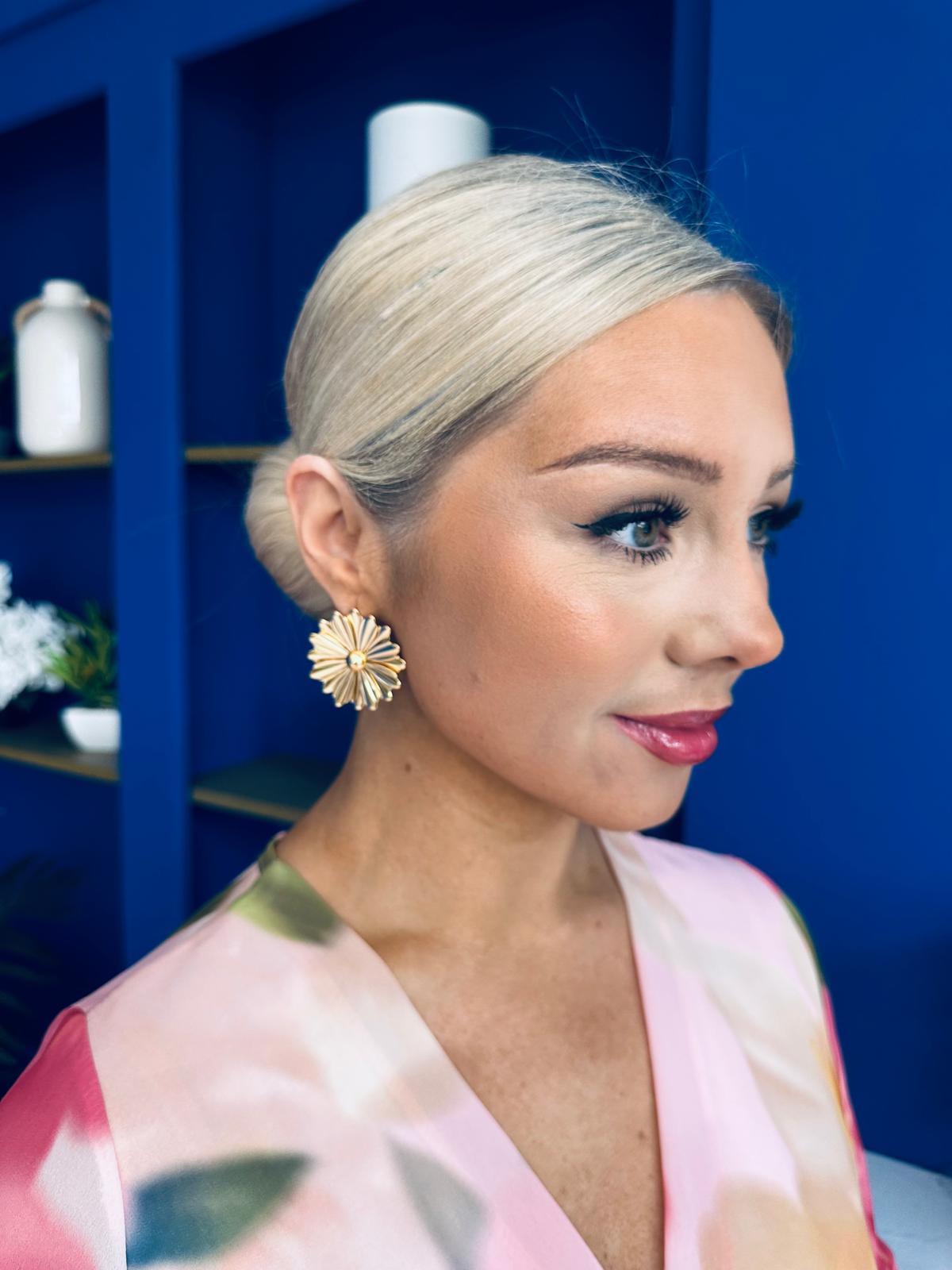 Daisy Stud Earrings Gold