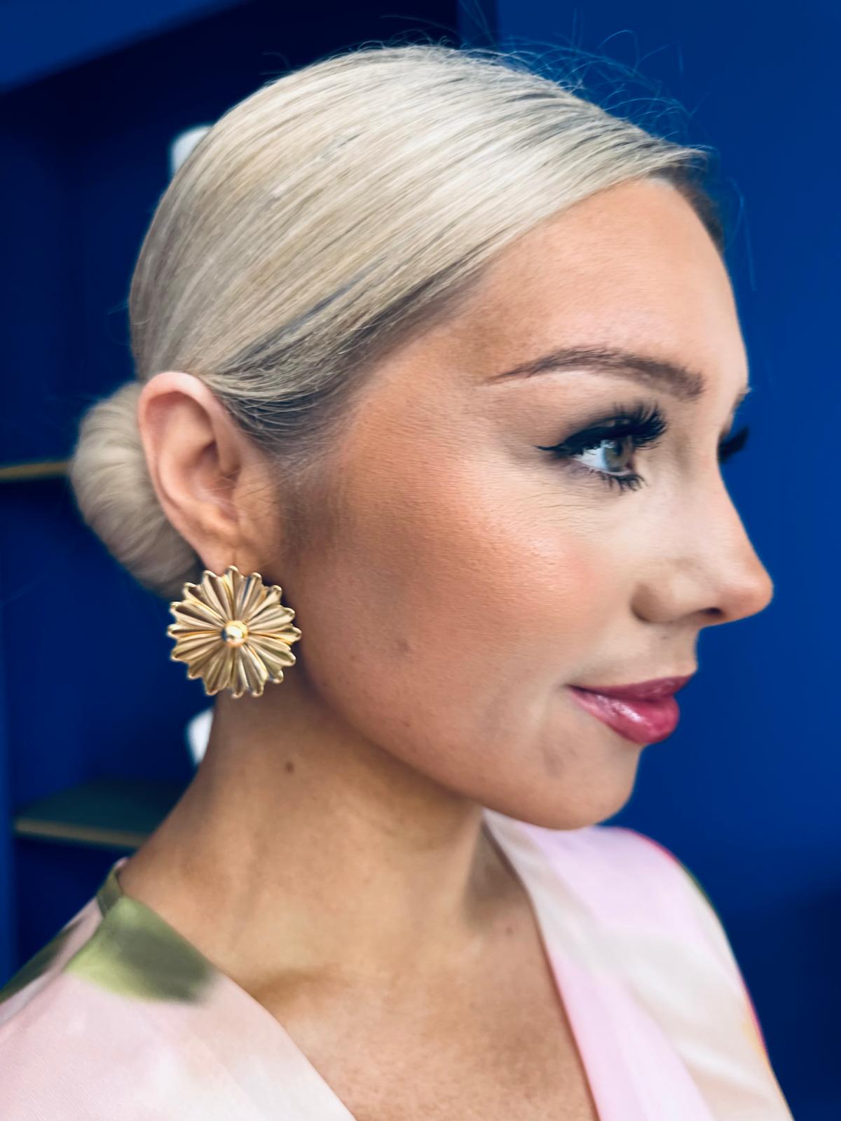 Daisy Stud Earrings Gold