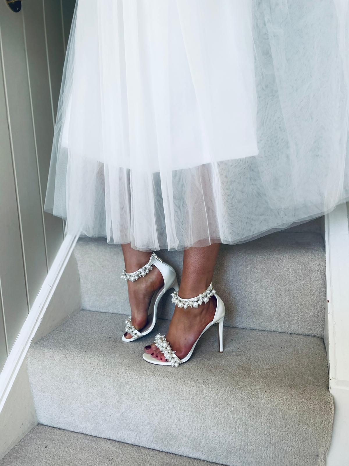 Noah Sandals Ivory