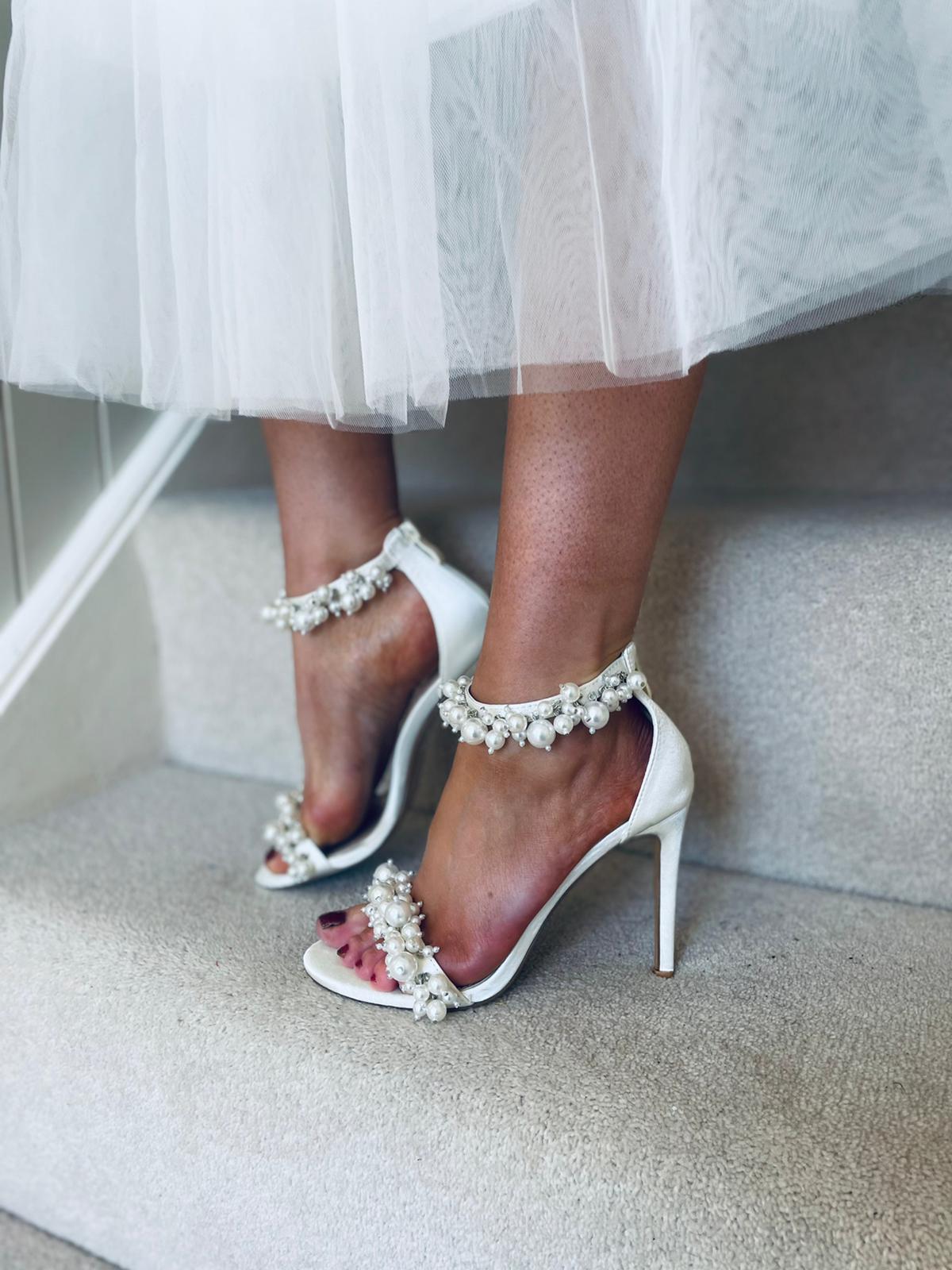 Noah Sandals Ivory